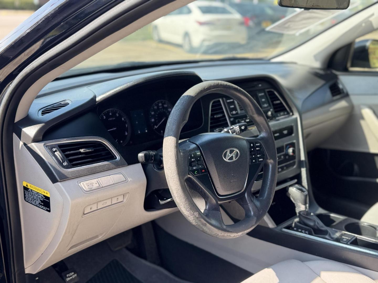 2016 Black /Gray Hyundai Sonata (5NPE24AFXGH) , Automatic transmission, located at 16710 Clay Rd., Houston, TX, 77084, (281) 859-7900, 29.834864, -95.656166 - Photo#13