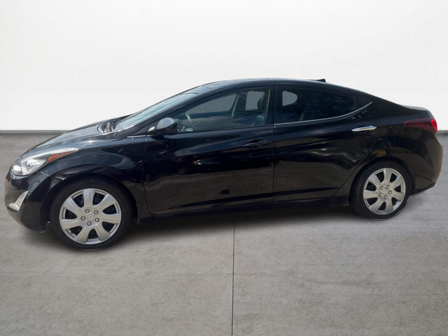 2015 Hyundai Elantra Limited (5NPDH4AE3FH) with an 1.8L L4 DOHC 16V engine, 6-Speed Automatic transmission, located at 16710 Clay Rd., Houston, TX, 77084, (281) 859-7900, 29.834864, -95.656166 - Photo#7