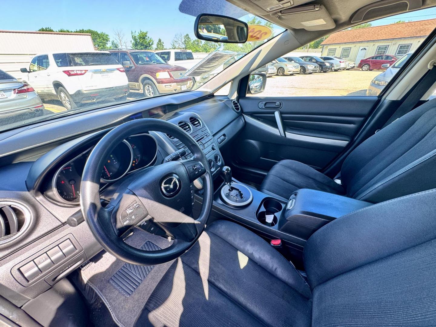 2010 Silver /Gray Mazda CX-7 (JM3ER2WM9A0) with an 2.5L I4 2.5L I4 engine, Automatic 5-Speed transmission, located at 16710 Clay Rd., Houston, TX, 77084, (281) 859-7900, 29.834864, -95.656166 - Photo#8