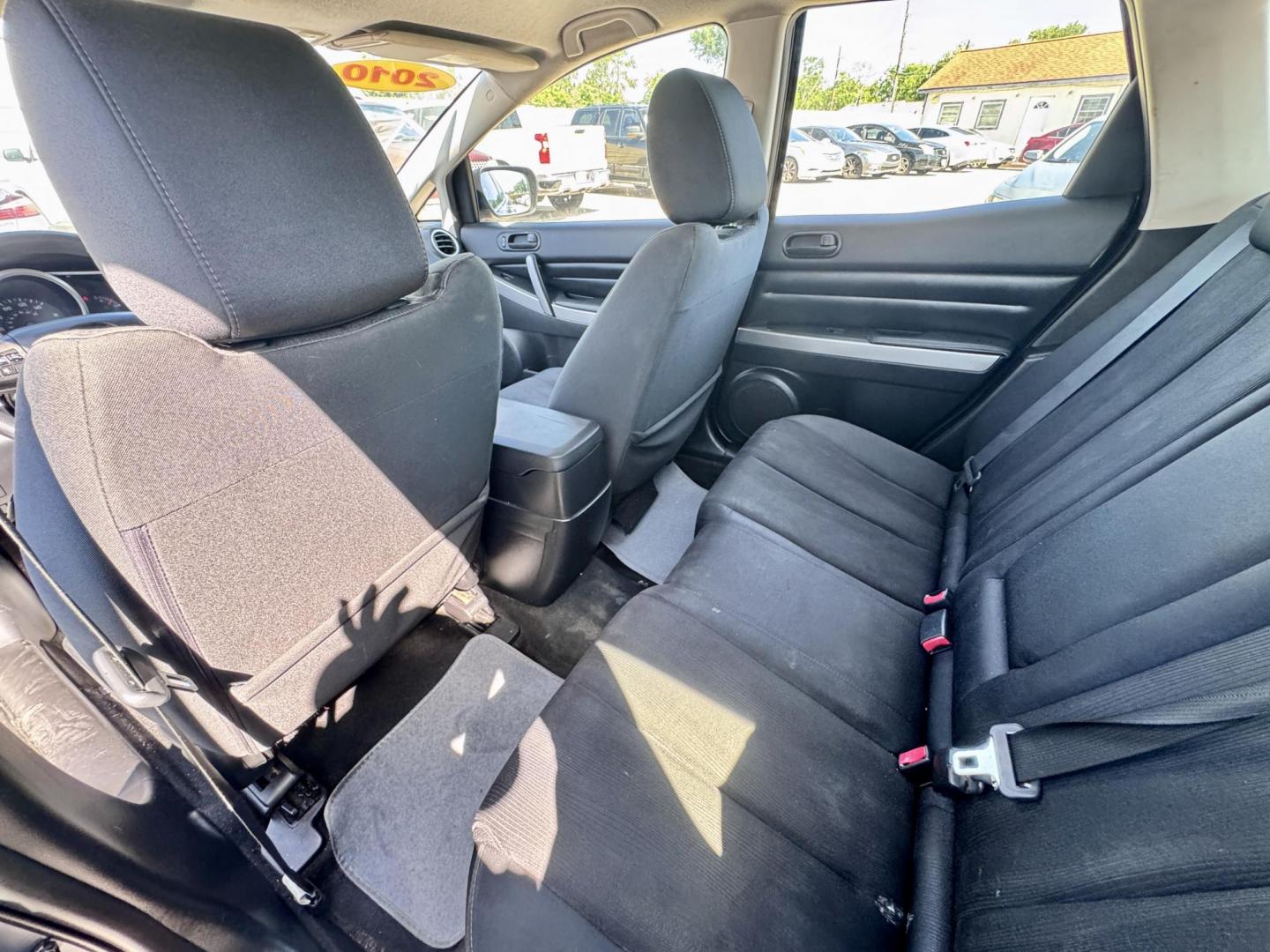 2010 Silver /Gray Mazda CX-7 (JM3ER2WM9A0) with an 2.5L I4 2.5L I4 engine, Automatic 5-Speed transmission, located at 16710 Clay Rd., Houston, TX, 77084, (281) 859-7900, 29.834864, -95.656166 - Photo#9