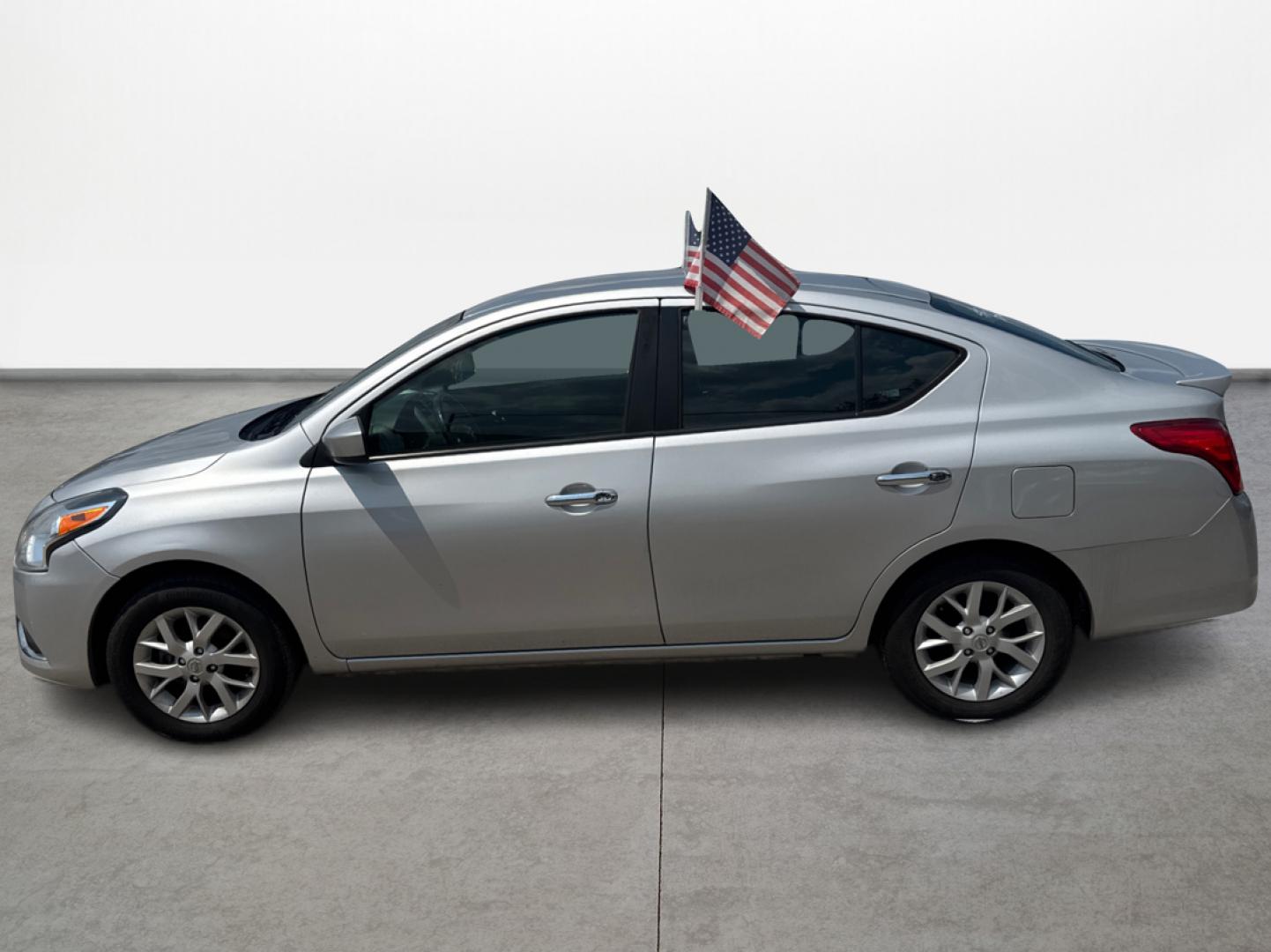 2018 Nissan Versa 1.6 SL Sedan (3N1CN7AP0JL) with an 1.6L L4 DOHC 16V engine, CVT transmission, located at 16710 Clay Rd., Houston, TX, 77084, (281) 859-7900, 29.834864, -95.656166 - Photo#7