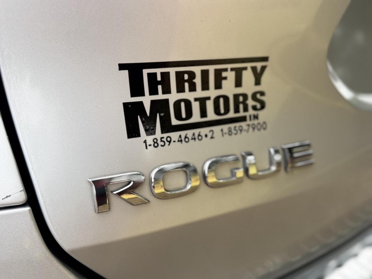 2016 Silver /Gray Nissan Rogue (KNMAT2MT8GP) , located at 16710 Clay Rd., Houston, TX, 77084, (281) 859-7900, 29.834864, -95.656166 - Photo#15