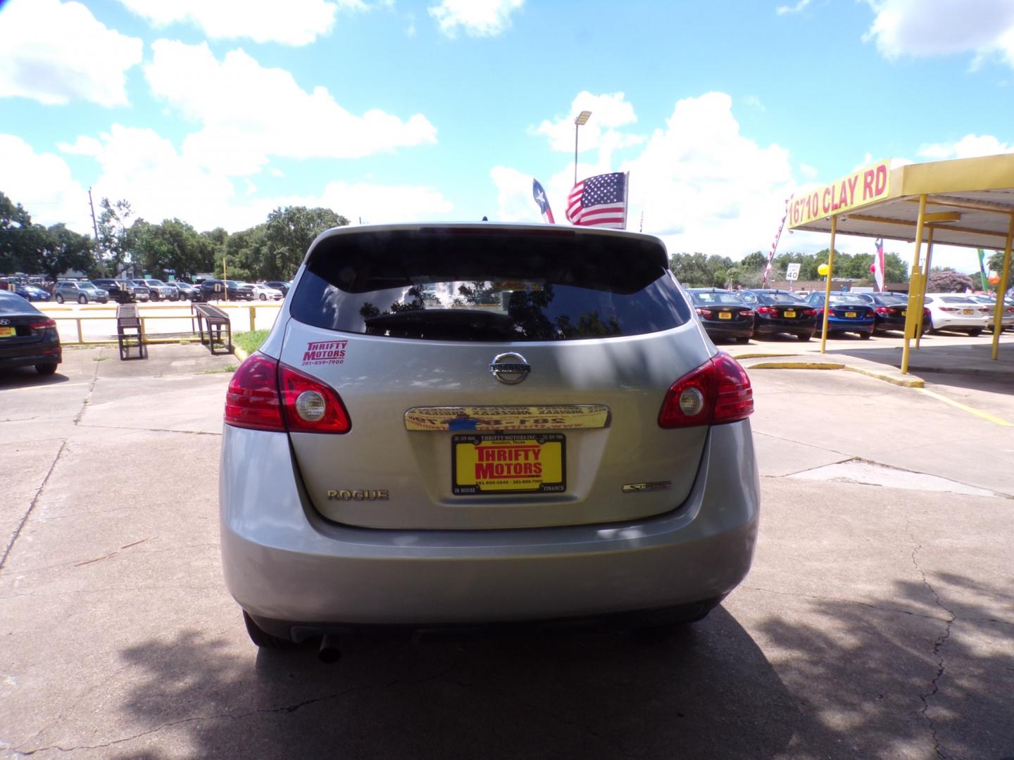 2016 Nissan Rogue (KNMAT2MT8GP) , located at 16710 Clay Rd., Houston, TX, 77084, (281) 859-7900, 29.834864, -95.656166 - Photo#7