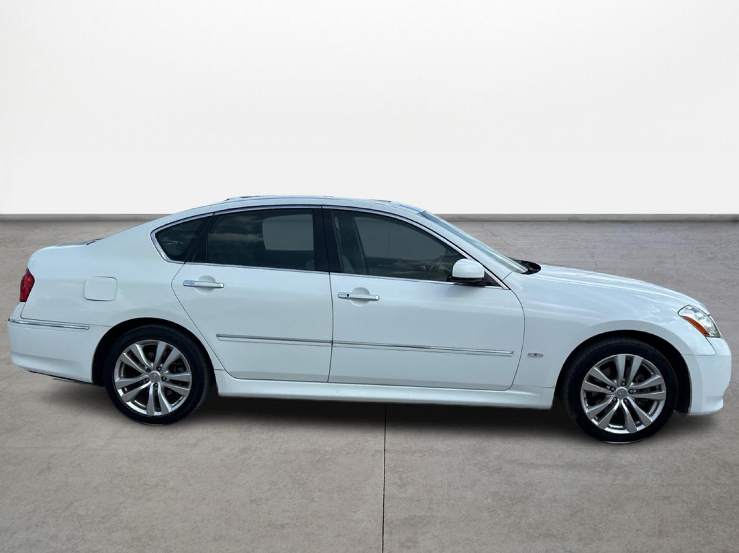 2010 Infiniti M (JN1CY0AP6AM) , located at 16710 Clay Rd., Houston, TX, 77084, (281) 859-7900, 29.834864, -95.656166 - Photo#3