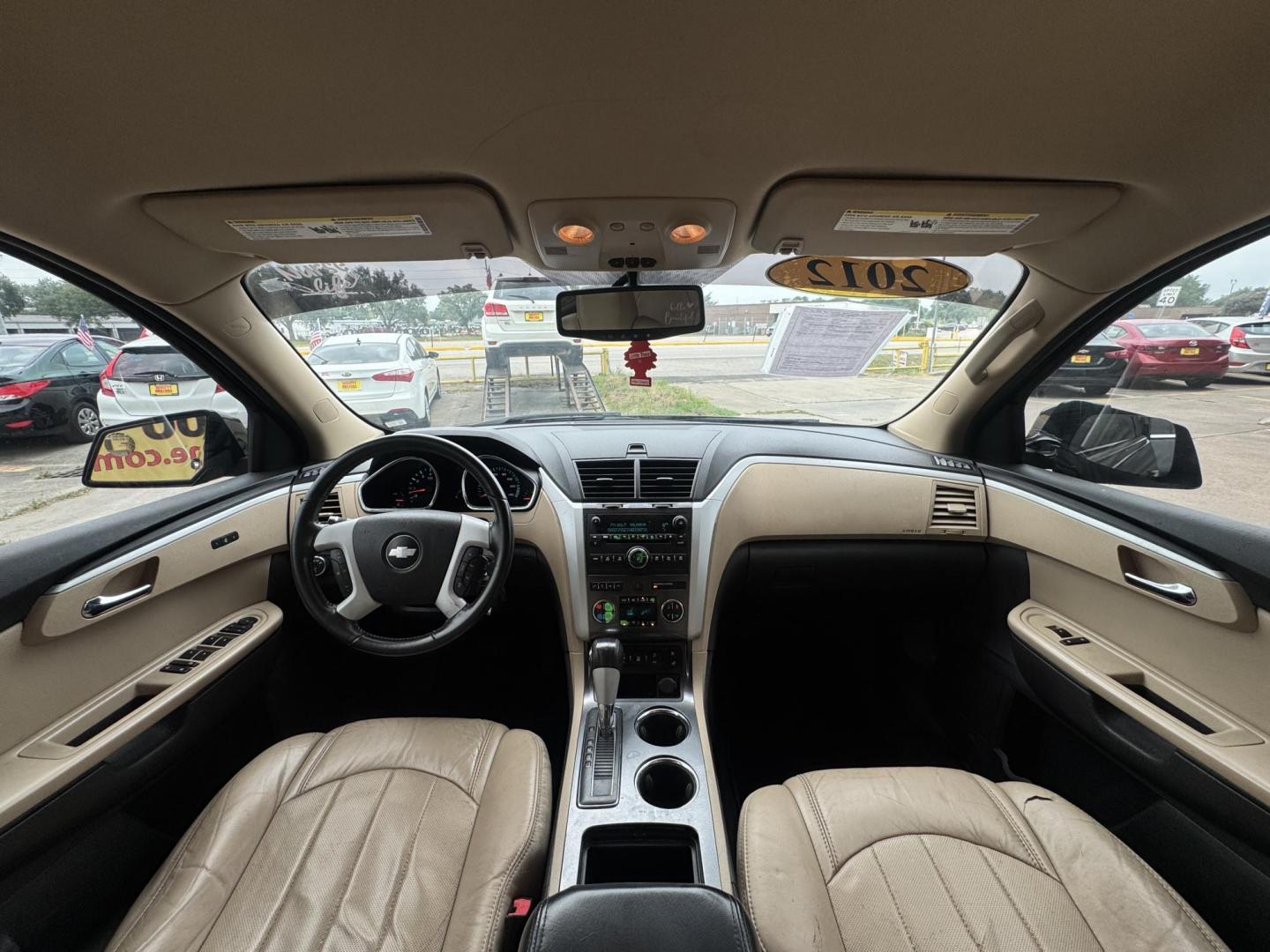 2012 Black /Beige Chevrolet Traverse (1GNKRLED3CJ) , located at 16710 Clay Rd., Houston, TX, 77084, (281) 859-7900, 29.834864, -95.656166 - Photo#19