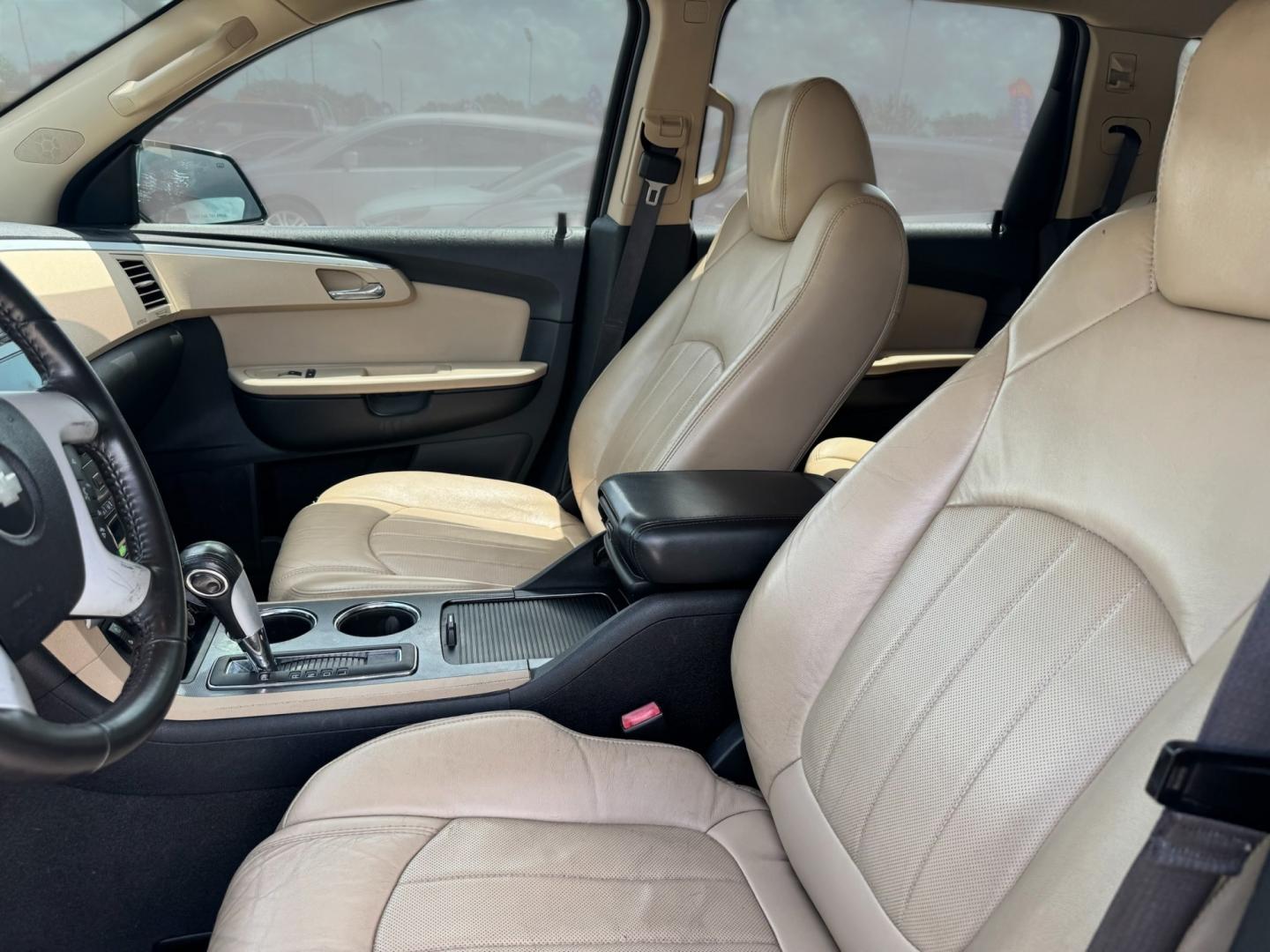 2012 Black /Beige Chevrolet Traverse (1GNKRLED3CJ) , located at 16710 Clay Rd., Houston, TX, 77084, (281) 859-7900, 29.834864, -95.656166- Photo#9