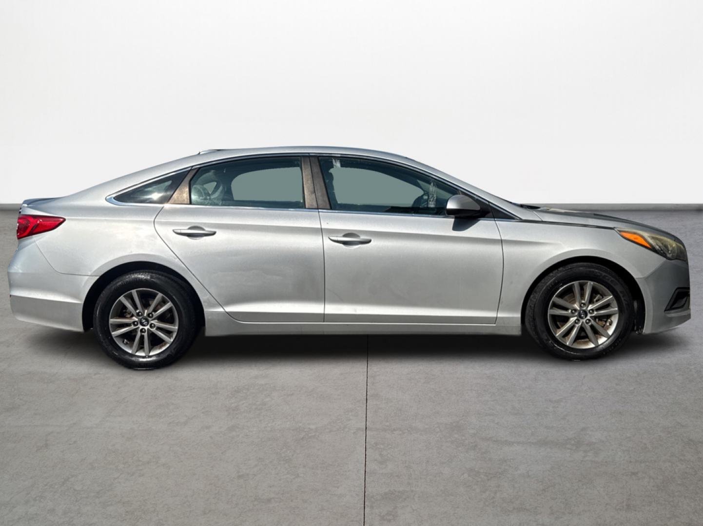 2017 Hyundai Sonata (5NPE24AF7HH) , located at 16710 Clay Rd., Houston, TX, 77084, (281) 859-7900, 29.834864, -95.656166 - Photo#1