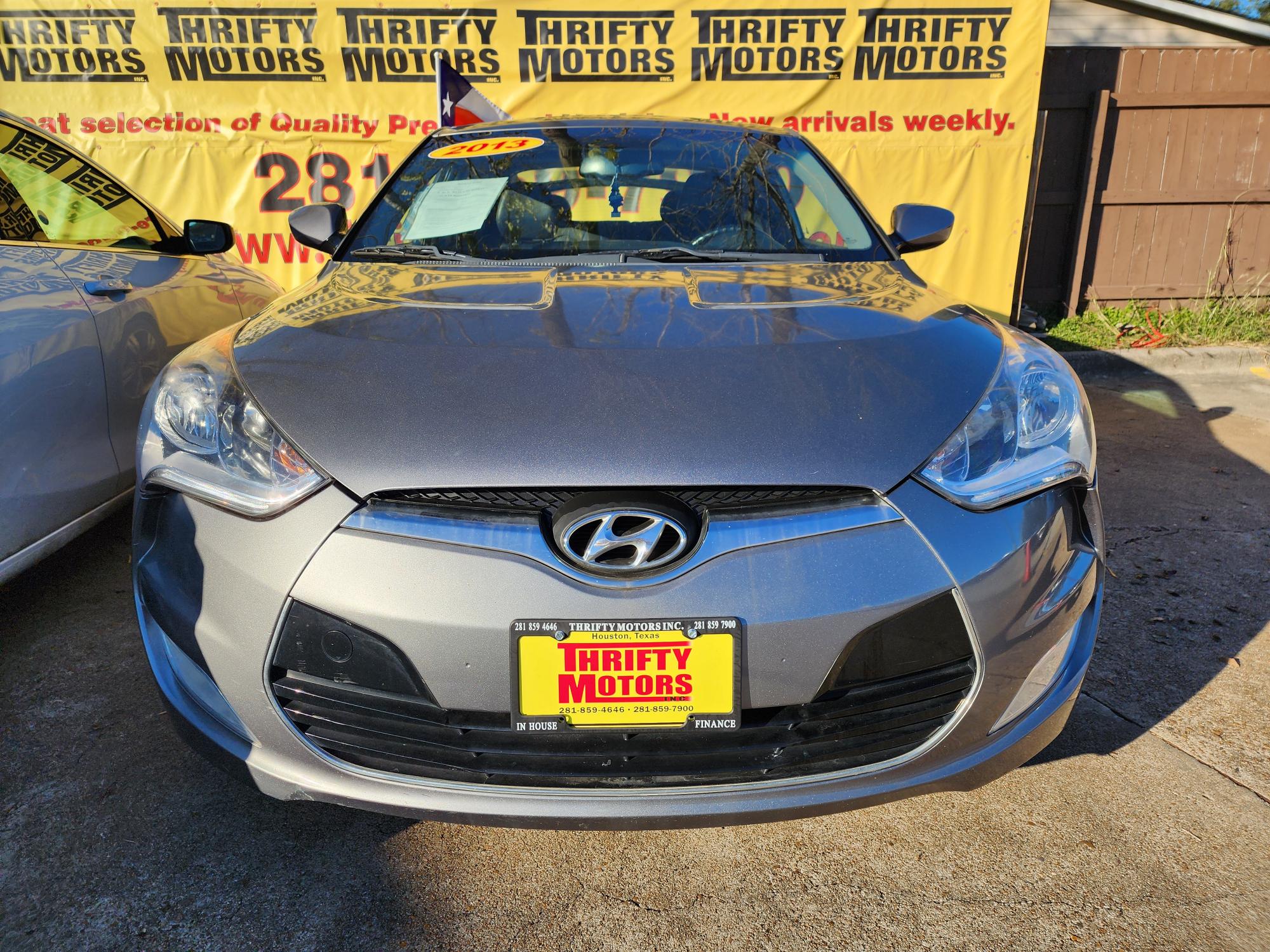 photo of 2013 Hyundai Veloster Base