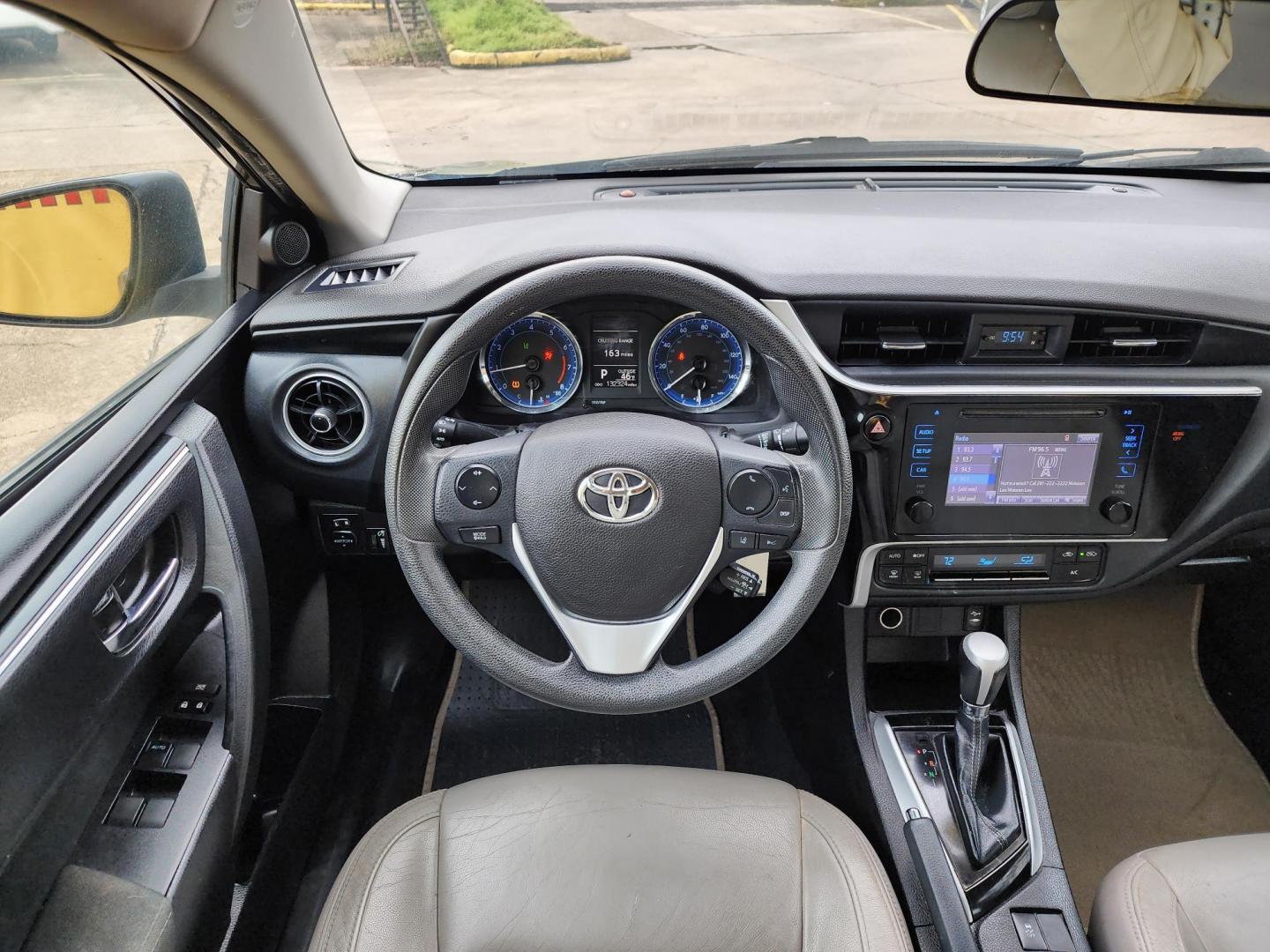 2018 Gray /Gray Toyota Corolla SE 6M (5YFBURHE8JP) with an 1.8L L4 DOHC 16V engine, Automatic 6-Speed transmission, located at 16710 Clay Rd., Houston, TX, 77084, (281) 859-7900, 29.834864, -95.656166 - Photo#7