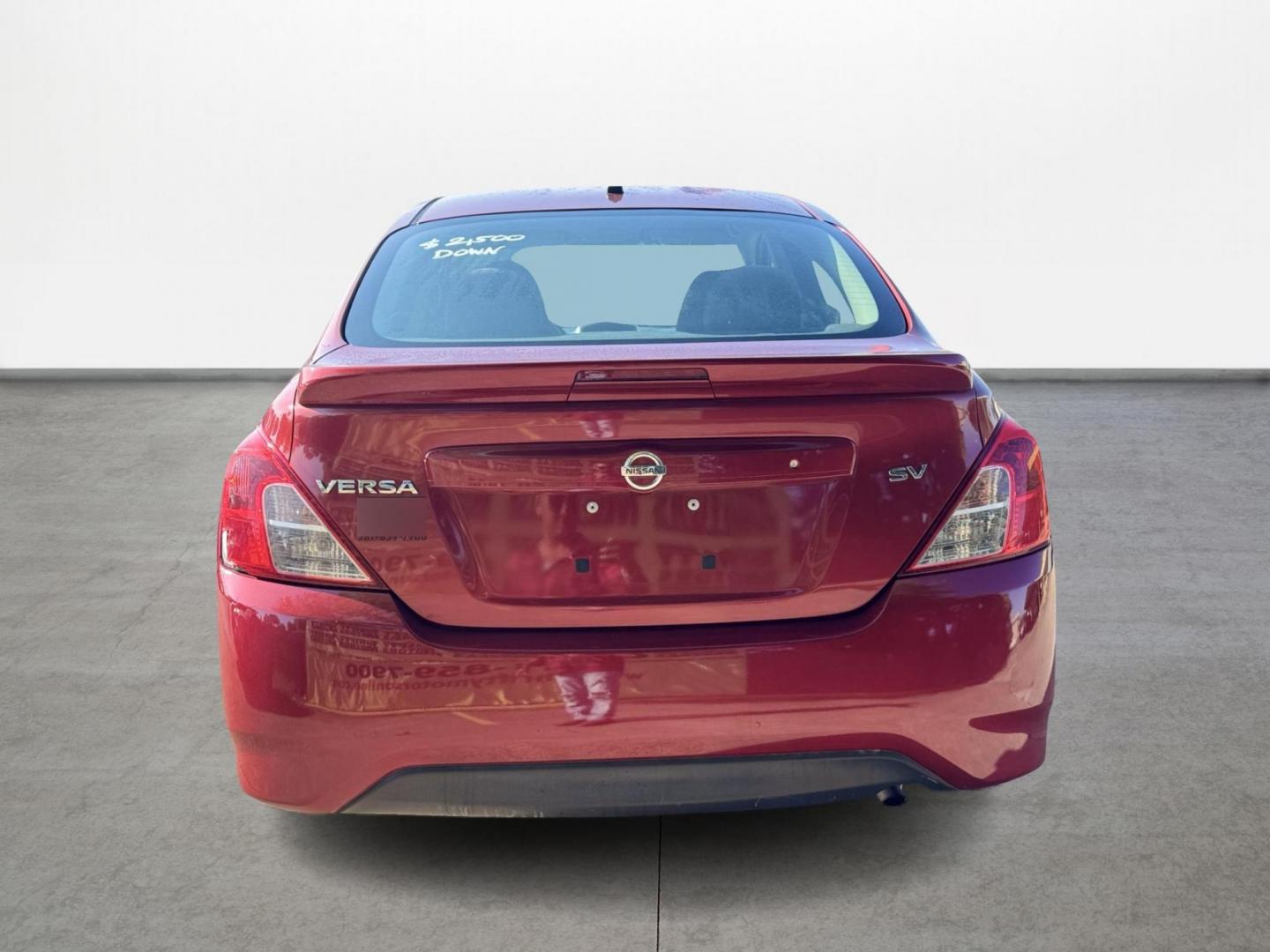 2018 Red /Gray Nissan Versa 1.6 SL Sedan (3N1CN7AP5JL) with an 1.6L L4 DOHC 16V engine, Automatic transmission, located at 16710 Clay Rd., Houston, TX, 77084, (281) 859-7900, 29.834864, -95.656166 - Photo#5