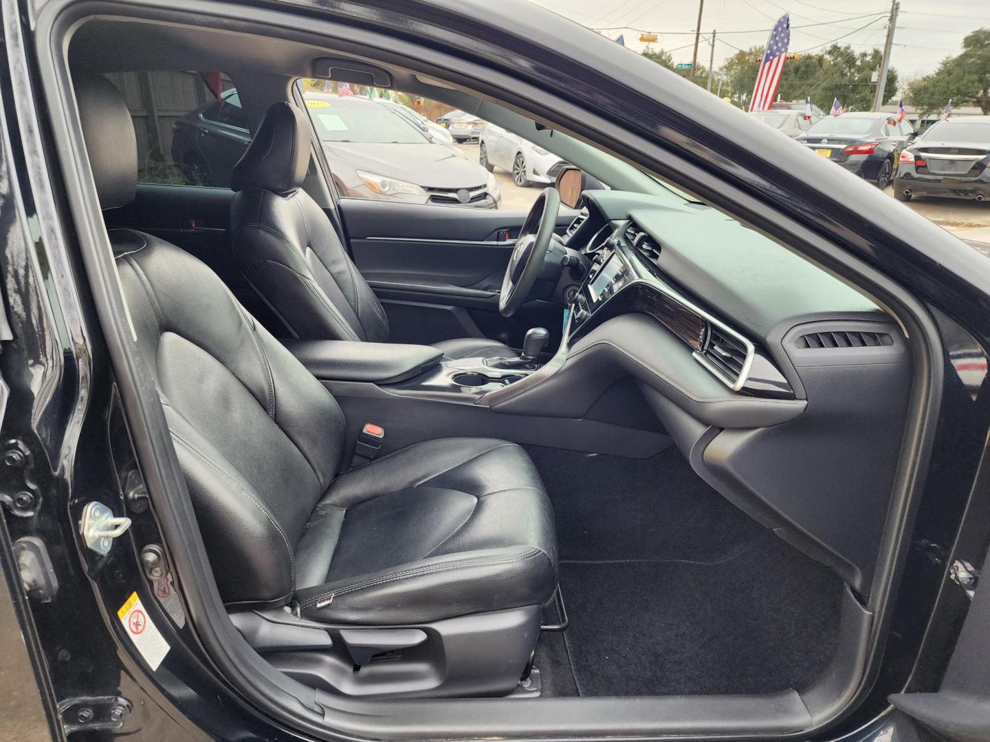 2018 Black /Black Toyota Camry XSE (JTNB11HK9J3) with an 2.5L L4 DOHC 16V engine, Automatic 8-Speed transmission, located at 16710 Clay Rd., Houston, TX, 77084, (281) 859-7900, 29.834864, -95.656166 - Photo#12
