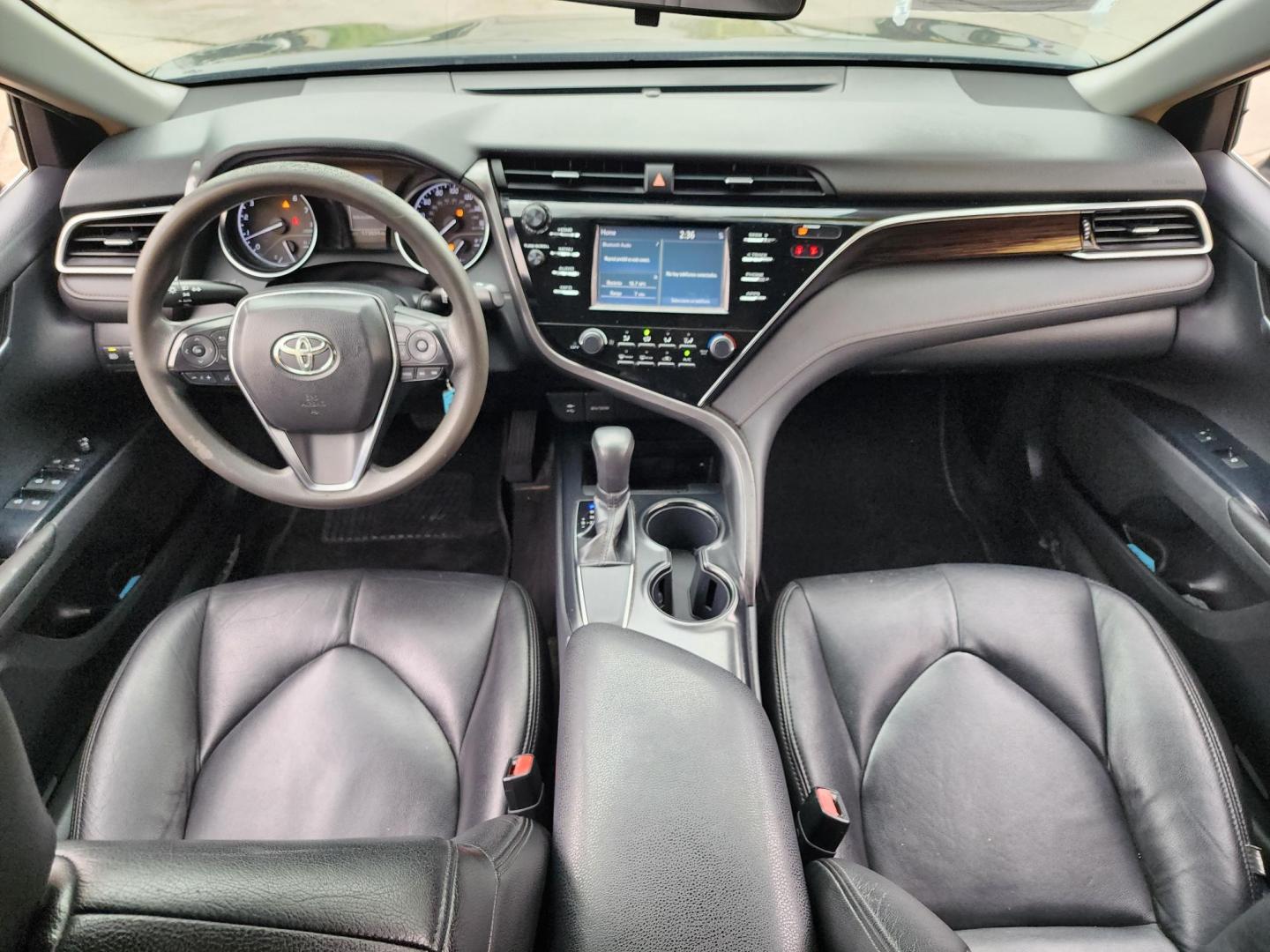 2018 Black /Black Toyota Camry XSE (JTNB11HK9J3) with an 2.5L L4 DOHC 16V engine, Automatic 8-Speed transmission, located at 16710 Clay Rd., Houston, TX, 77084, (281) 859-7900, 29.834864, -95.656166 - Photo#8