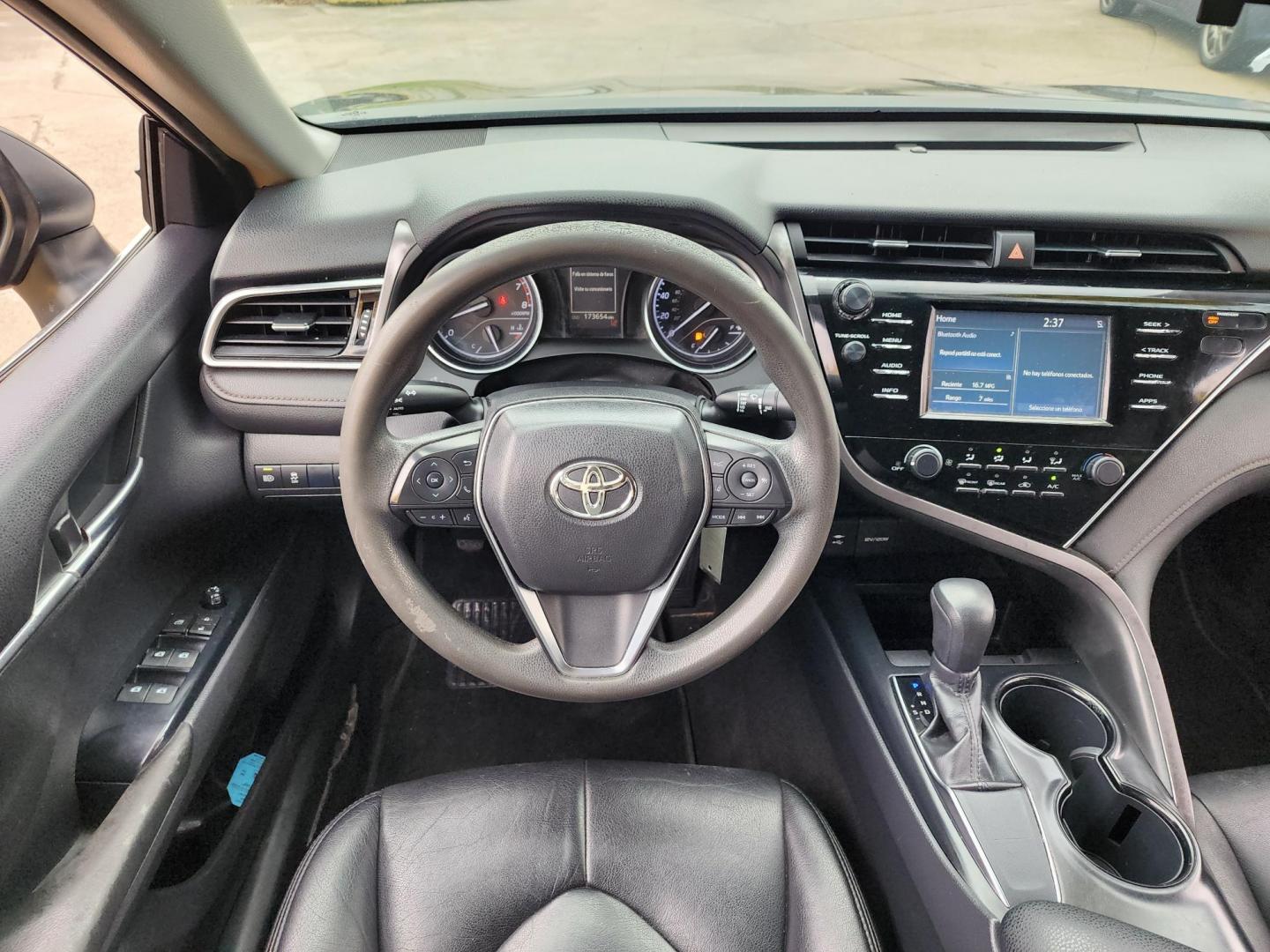 2018 Black /Black Toyota Camry XSE (JTNB11HK9J3) with an 2.5L L4 DOHC 16V engine, Automatic 8-Speed transmission, located at 16710 Clay Rd., Houston, TX, 77084, (281) 859-7900, 29.834864, -95.656166 - Photo#9