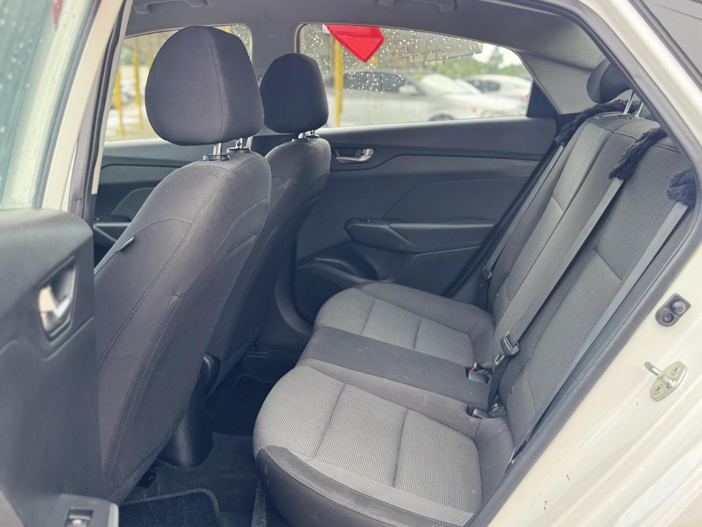 2020 White /Gray Hyundai Accent SEL 4-Door 6A (3KPC24A66LE) with an 1.6L L4 DOHC 16V engine, Automatic 6-Speed transmission, located at 16710 Clay Rd., Houston, TX, 77084, (281) 859-7900, 29.834864, -95.656166 - Photo#11