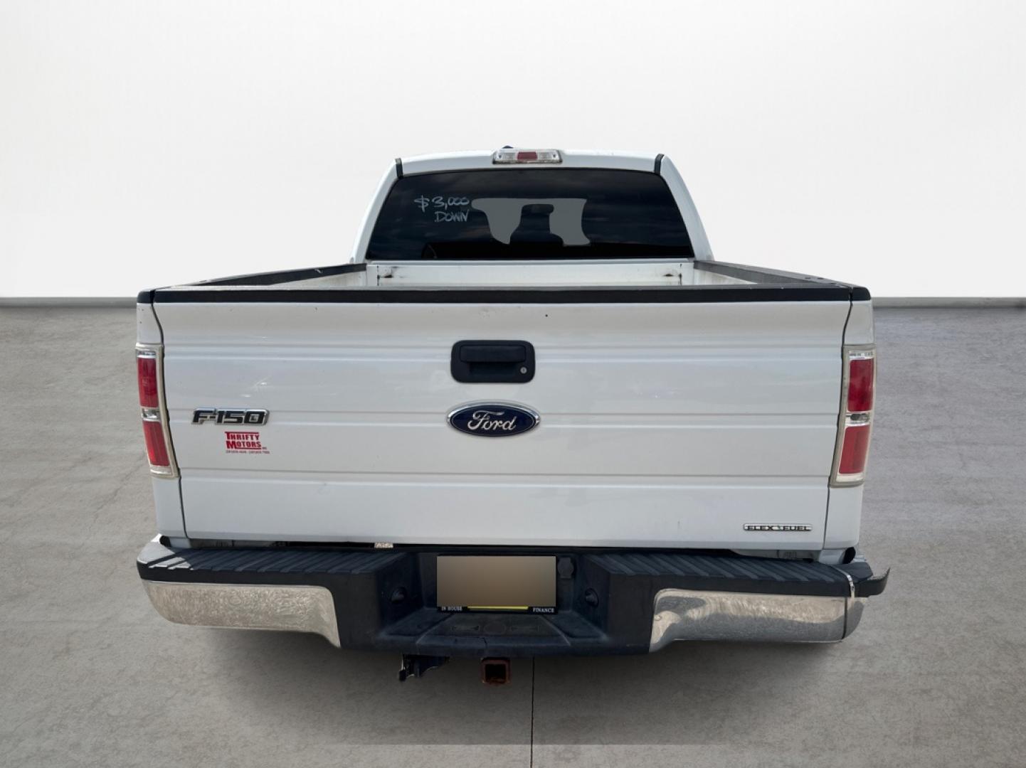 2013 White /Gray Ford F-150 XLT SuperCrew 6.5-ft. Bed 2WD (1FTEW1CM5DF) with an 3.7L V6 DOHC 24V engine, Automatic 6-Speed transmission, located at 16710 Clay Rd., Houston, TX, 77084, (281) 859-7900, 29.834864, -95.656166 - Photo#5