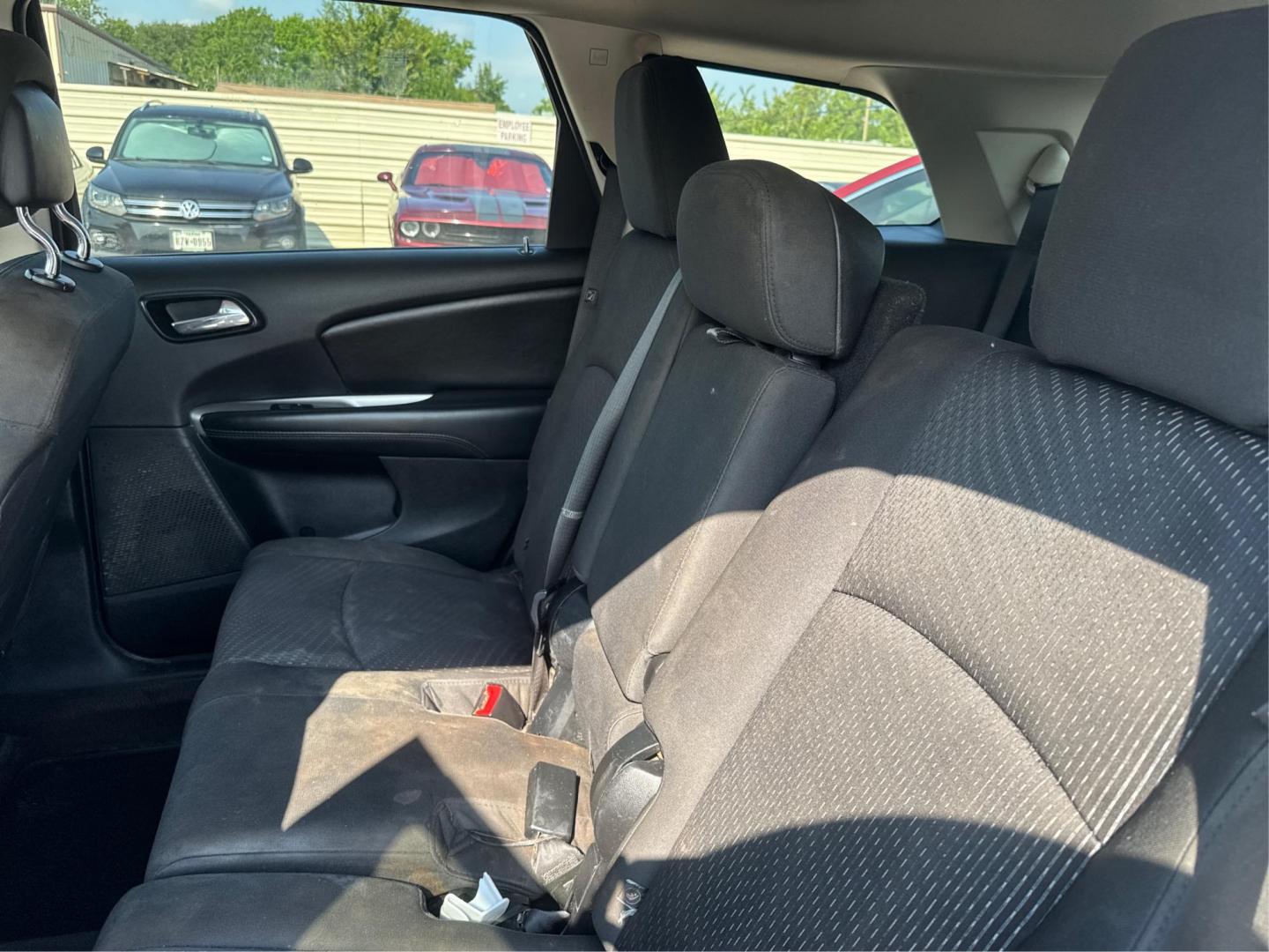 2018 Silver /Gray Dodge Journey SE (3C4PDCAB4JT) with an 2.4L L4 DOHC 16V engine, Automatic transmission, located at 16710 Clay Rd., Houston, TX, 77084, (281) 859-7900, 29.834864, -95.656166 - Photo#11