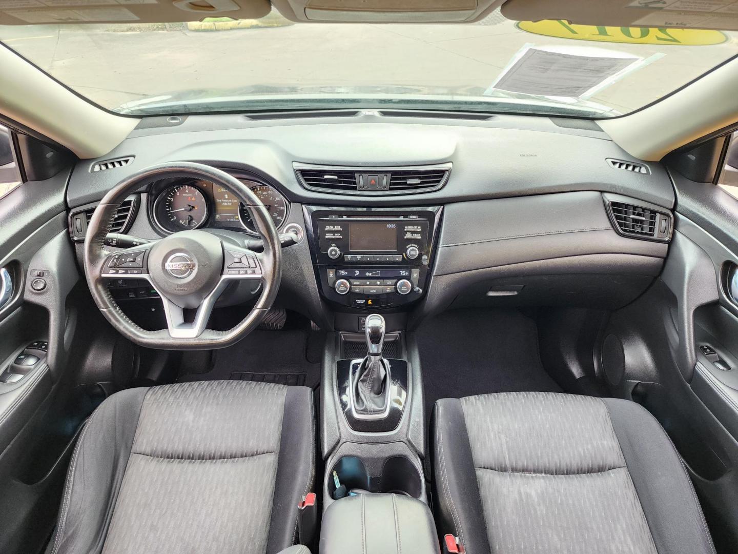 2017 Gray /Gray Nissan Rogue SL AWD (JN8AT2MV3HW) with an 2.5L L4 DOHC 16V engine, Automatic transmission, located at 16710 Clay Rd., Houston, TX, 77084, (281) 859-7900, 29.834864, -95.656166 - Photo#9