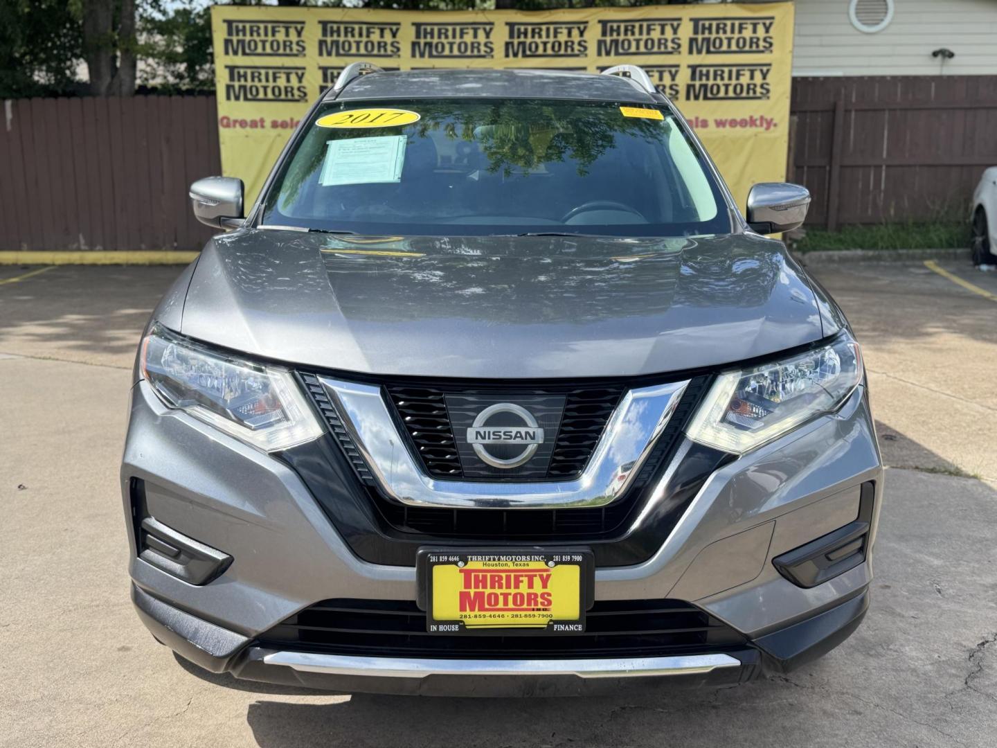 2017 Gray /Gray Nissan Rogue SL AWD (JN8AT2MV3HW) with an 2.5L L4 DOHC 16V engine, Automatic transmission, located at 16710 Clay Rd., Houston, TX, 77084, (281) 859-7900, 29.834864, -95.656166 - Photo#23