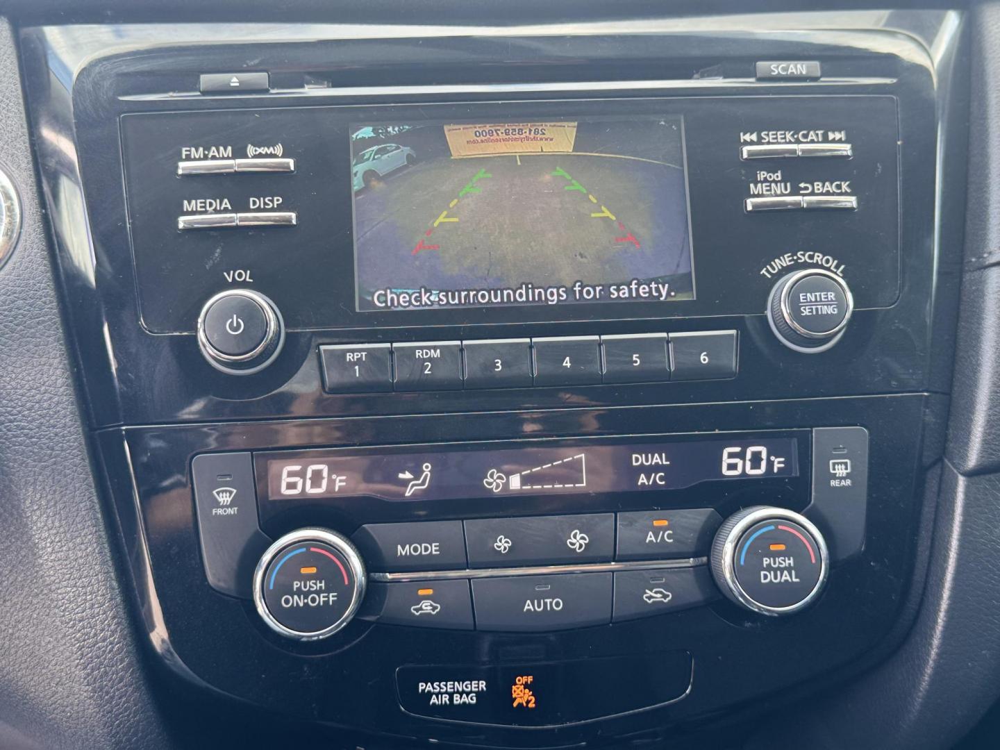2017 Gray /Gray Nissan Rogue SL AWD (JN8AT2MV3HW) with an 2.5L L4 DOHC 16V engine, Automatic transmission, located at 16710 Clay Rd., Houston, TX, 77084, (281) 859-7900, 29.834864, -95.656166 - Photo#29