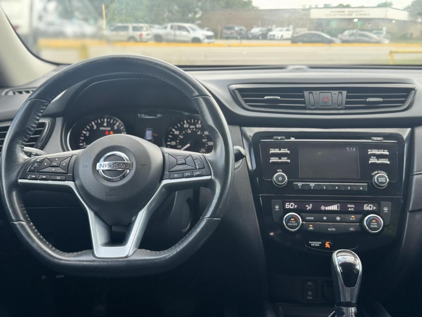 2017 Gray /Gray Nissan Rogue SL AWD (JN8AT2MV3HW) with an 2.5L L4 DOHC 16V engine, Automatic transmission, located at 16710 Clay Rd., Houston, TX, 77084, (281) 859-7900, 29.834864, -95.656166 - Photo#30