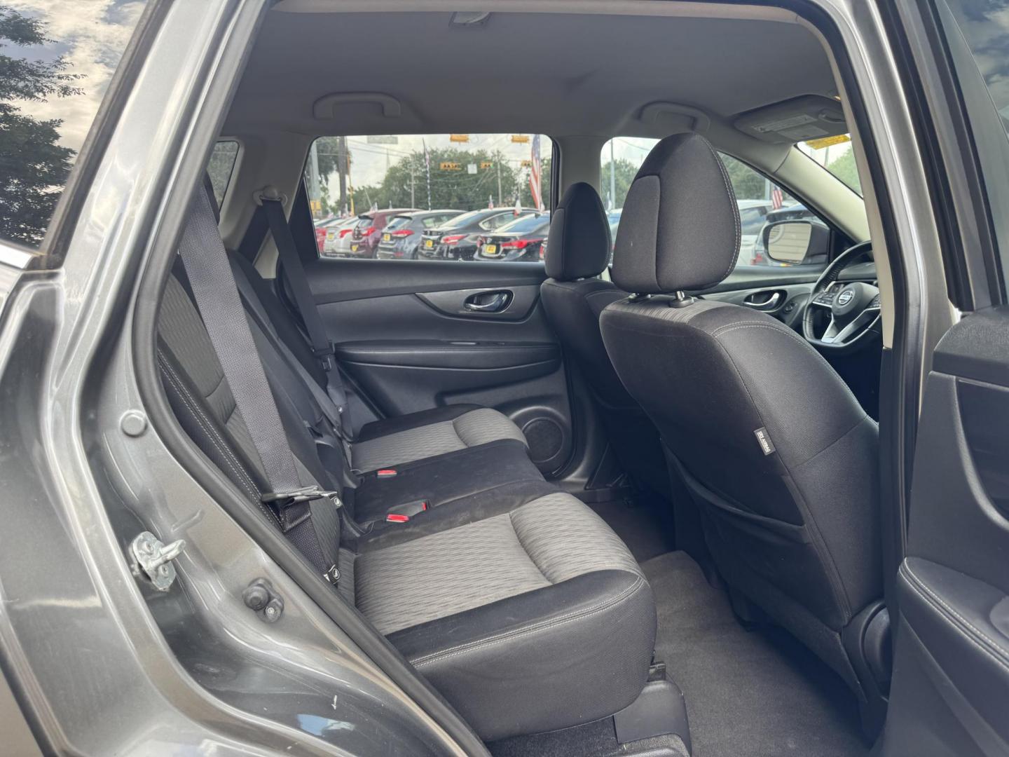 2017 Gray /Gray Nissan Rogue SL AWD (JN8AT2MV3HW) with an 2.5L L4 DOHC 16V engine, Automatic transmission, located at 16710 Clay Rd., Houston, TX, 77084, (281) 859-7900, 29.834864, -95.656166 - Photo#31