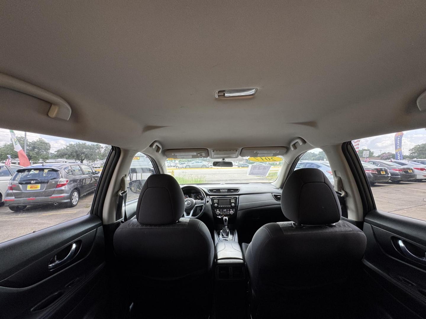 2017 Gray /Gray Nissan Rogue SL AWD (JN8AT2MV3HW) with an 2.5L L4 DOHC 16V engine, Automatic transmission, located at 16710 Clay Rd., Houston, TX, 77084, (281) 859-7900, 29.834864, -95.656166 - Photo#32