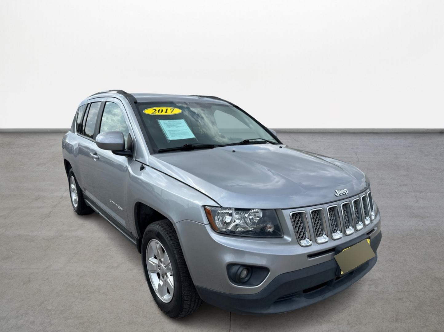 2017 Gray /Gray Jeep Compass Latitude FWD (1C4NJCEA8HD) with an 2.0L L4 DOHC 16V engine, Automatic transmission, located at 16710 Clay Rd., Houston, TX, 77084, (281) 859-7900, 29.834864, -95.656166 - Photo#2