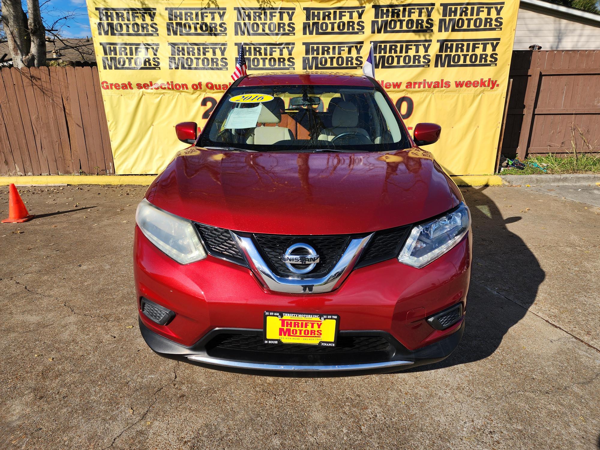 photo of 2016 Nissan Rogue S 2WD