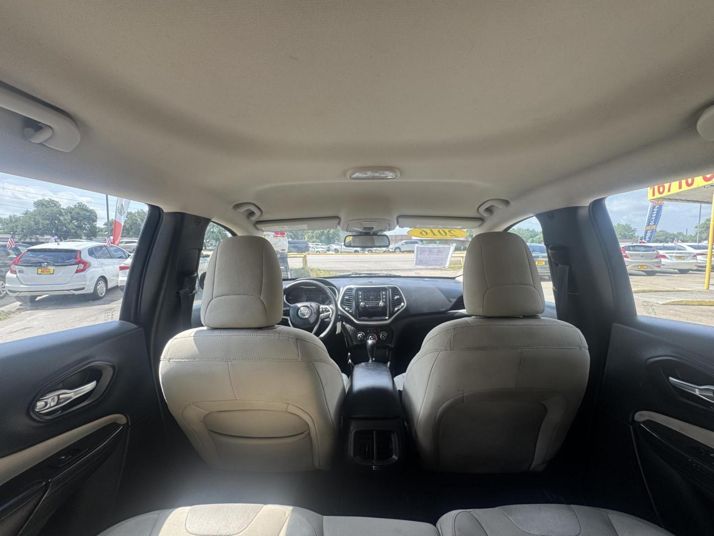 2016 Silver /Gray Jeep Cherokee Sport FWD (1C4PJLAB5GW) with an 2.4L L4 DOHC 16V engine, Automatic transmission, located at 16710 Clay Rd., Houston, TX, 77084, (281) 859-7900, 29.834864, -95.656166 - Photo#13