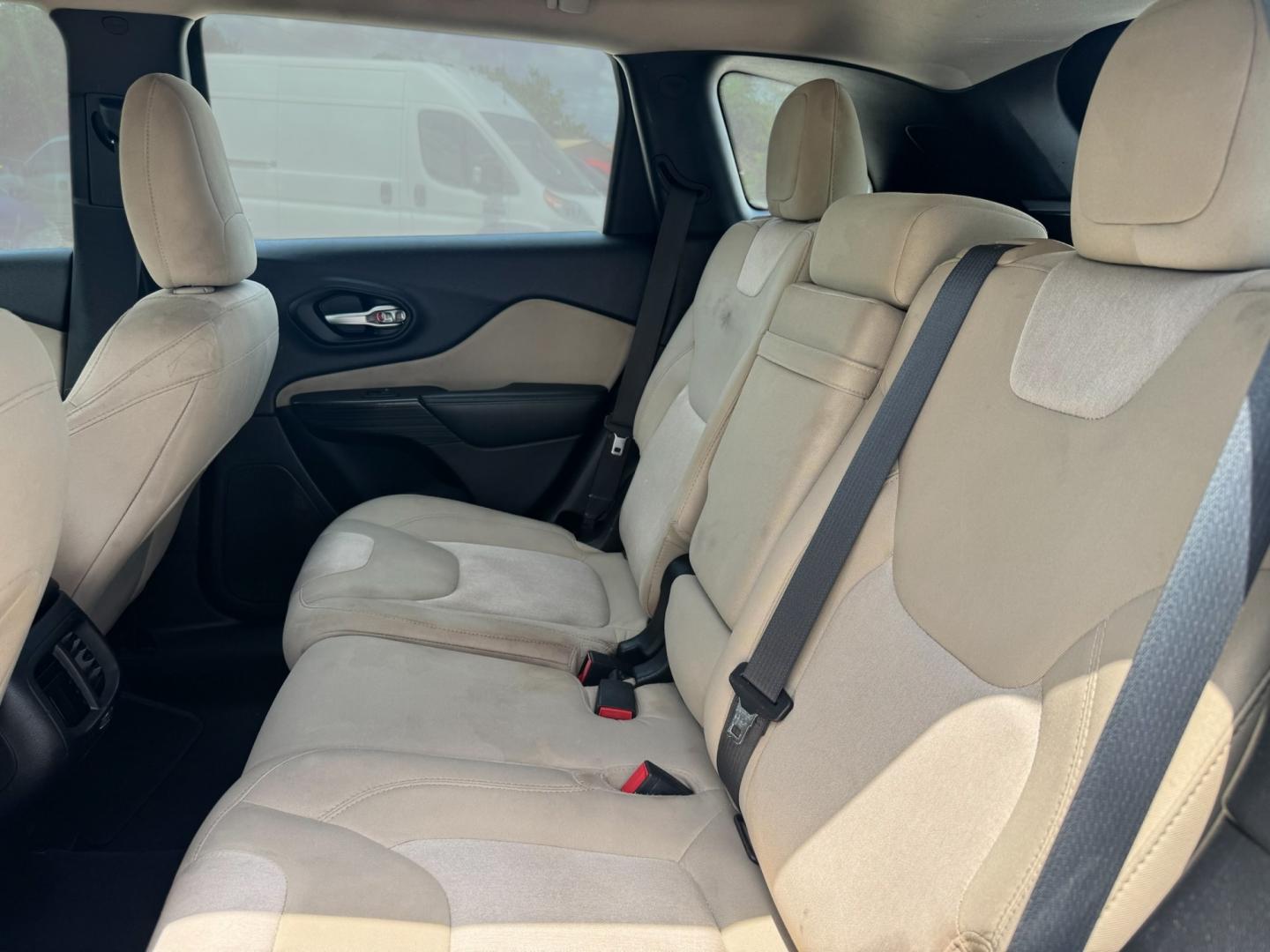 2016 Silver /Gray Jeep Cherokee Sport FWD (1C4PJLAB5GW) with an 2.4L L4 DOHC 16V engine, Automatic transmission, located at 16710 Clay Rd., Houston, TX, 77084, (281) 859-7900, 29.834864, -95.656166- Photo#11