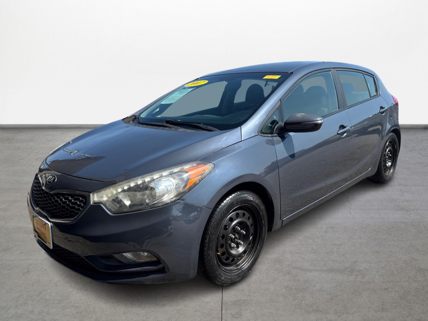 2016 Blue /Gray Kia Forte 5-Door LX (KNAFK5A80G5) with an 2.0L L4 DOHC 16V engine, Automatic 6-Speed transmission, located at 16710 Clay Rd., Houston, TX, 77084, (281) 859-7900, 29.834864, -95.656166 - Photo#6