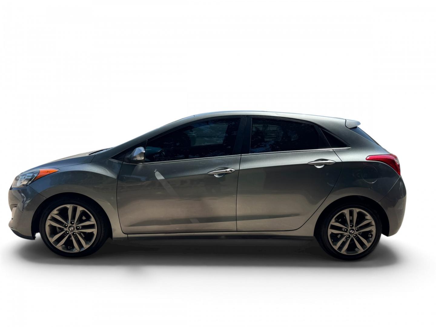 2017 Hyundai Elantra GT M/T (KMHD35LH2HU) with an 2.0L L4 16V DOHC engine, 6M transmission, located at 16710 Clay Rd., Houston, TX, 77084, (281) 859-7900, 29.834864, -95.656166- Photo#7