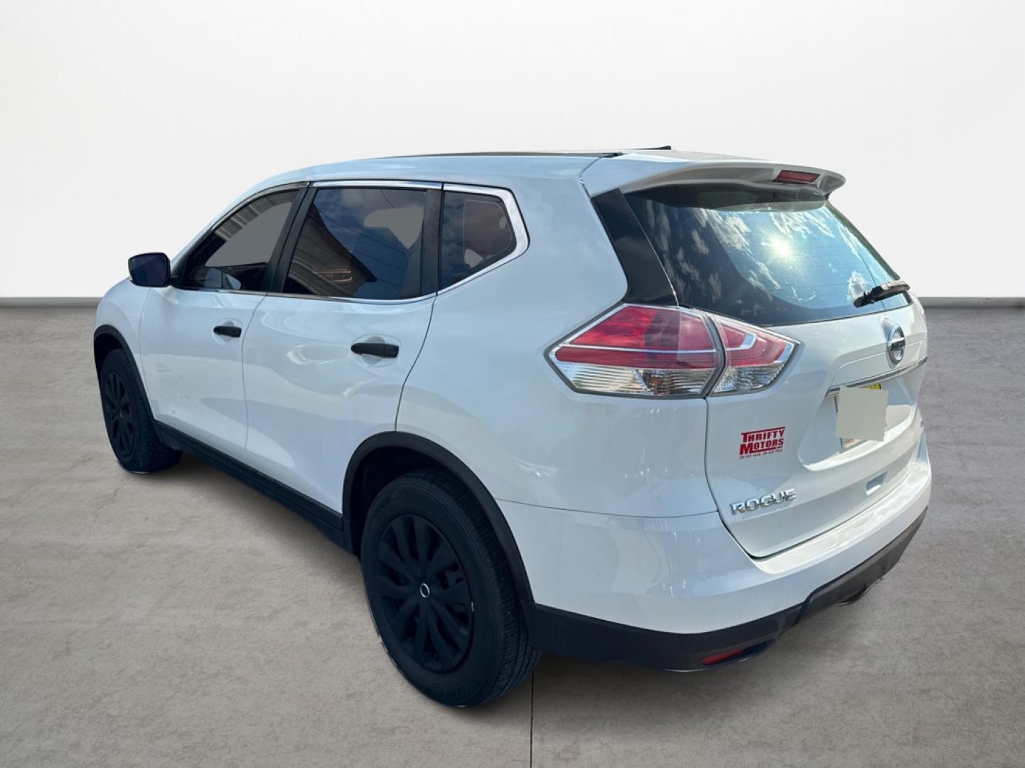 2016 Nissan Rogue S AWD (5N1AT2MV3GC) with an 2.5L L4 DOHC 16V engine, CVT transmission, located at 16710 Clay Rd., Houston, TX, 77084, (281) 859-7900, 29.834864, -95.656166 - Photo#6