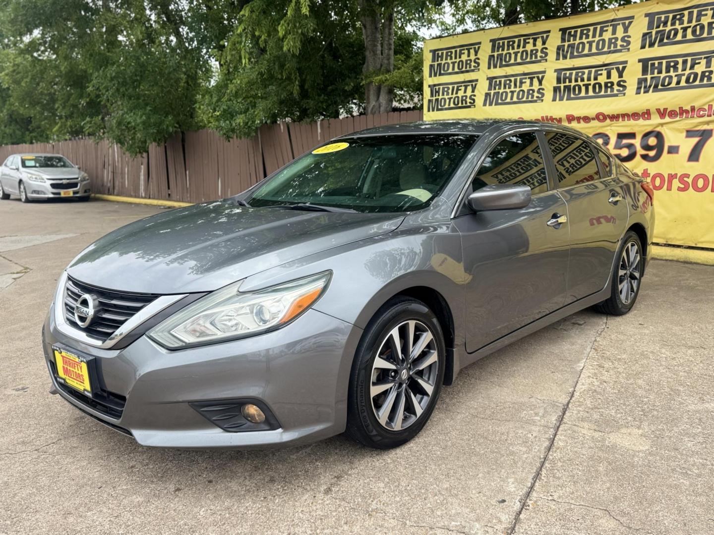 2016 Gray /Tan Nissan Altima 2.5 SL (1N4AL3APXGC) with an 2.5L L4 DOHC 16V engine, CVT transmission, located at 16710 Clay Rd., Houston, TX, 77084, (281) 859-7900, 29.834864, -95.656166 - Photo#1