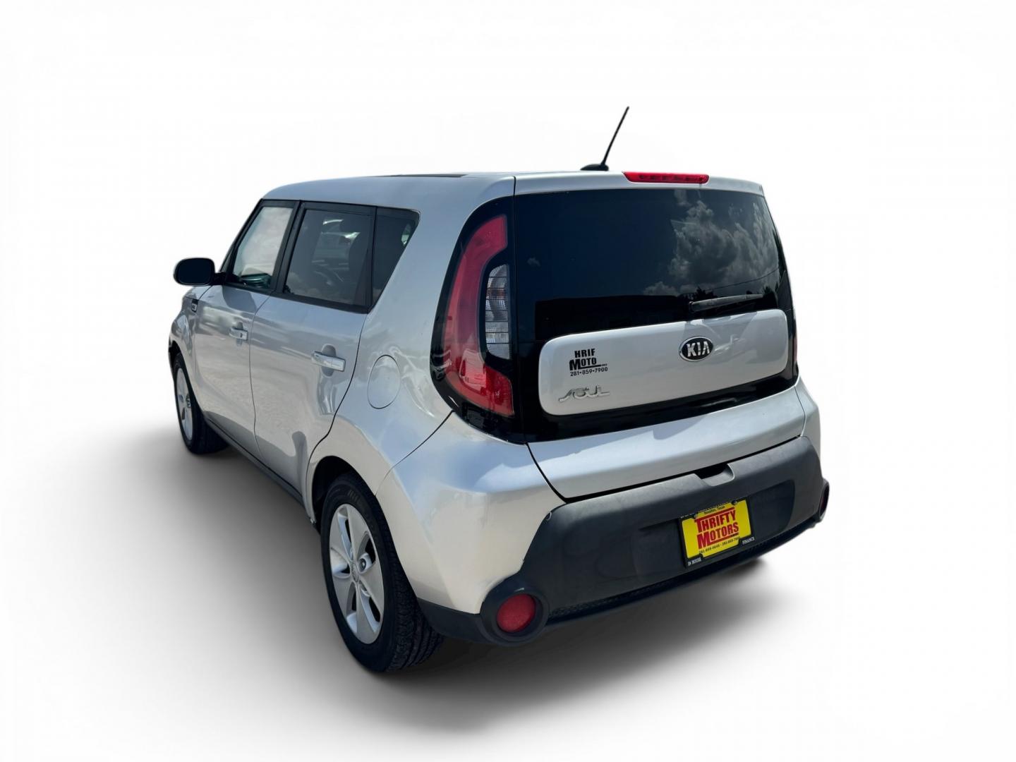2016 Silver /Black Kia Soul Base 6A (KNDJN2A26G7) with an 1.6L L4 DOHC 16V engine, Automatic 6-Speed transmission, located at 16710 Clay Rd., Houston, TX, 77084, (281) 859-7900, 29.834864, -95.656166- Photo#1