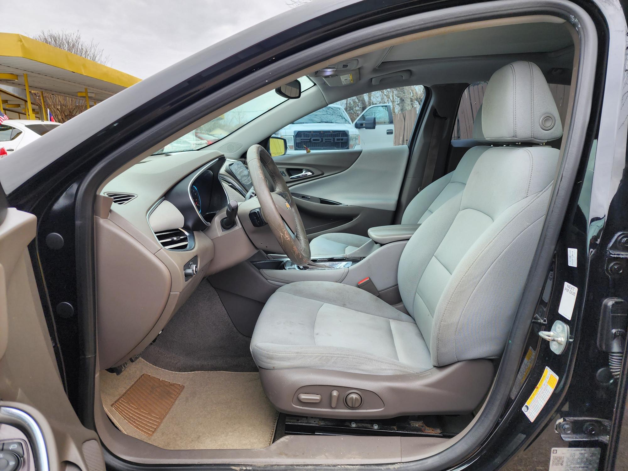 photo of 2018 Chevrolet Malibu LT