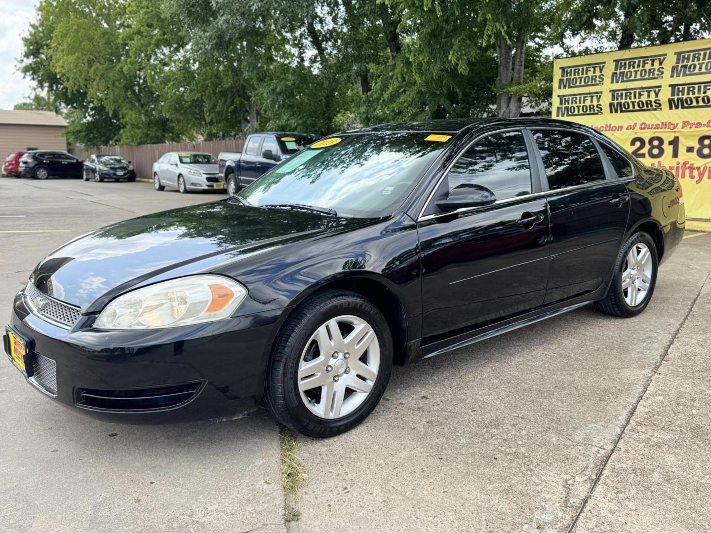 2013 Black /gray Chevrolet Impala LT (Fleet) (2G1WG5E30D1) with an 3.6L V6 DOHC 16V FFV engine, 6-Speed Automatic transmission, located at 16710 Clay Rd., Houston, TX, 77084, (281) 859-7900, 29.834864, -95.656166 - Photo#11
