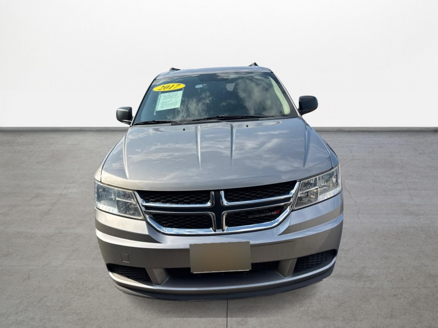 2017 Silver /Gray Dodge Journey SE (3C4PDCAB8HT) with an 2.4L L4 DOHC 16V engine, Automatic transmission, located at 16710 Clay Rd., Houston, TX, 77084, (281) 859-7900, 29.834864, -95.656166 - Photo#1