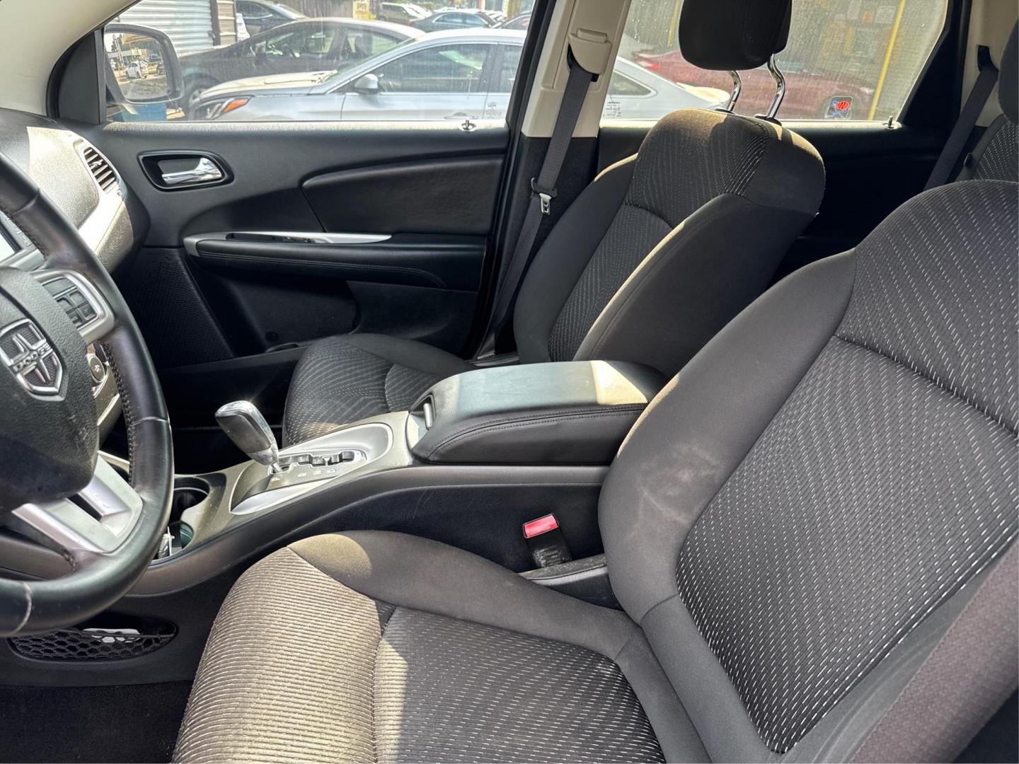 2017 Silver /Gray Dodge Journey SE (3C4PDCAB8HT) with an 2.4L L4 DOHC 16V engine, Automatic transmission, located at 16710 Clay Rd., Houston, TX, 77084, (281) 859-7900, 29.834864, -95.656166 - Photo#10