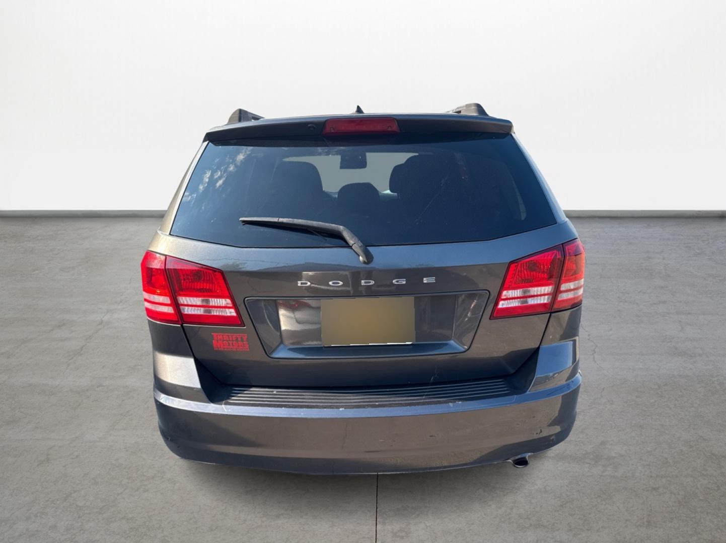 2018 Gray /gray Dodge Journey SE (3C4PDCAB7JT) with an 2.4L L4 DOHC 16V engine, Automatic transmission, located at 16710 Clay Rd., Houston, TX, 77084, (281) 859-7900, 29.834864, -95.656166 - Photo#5