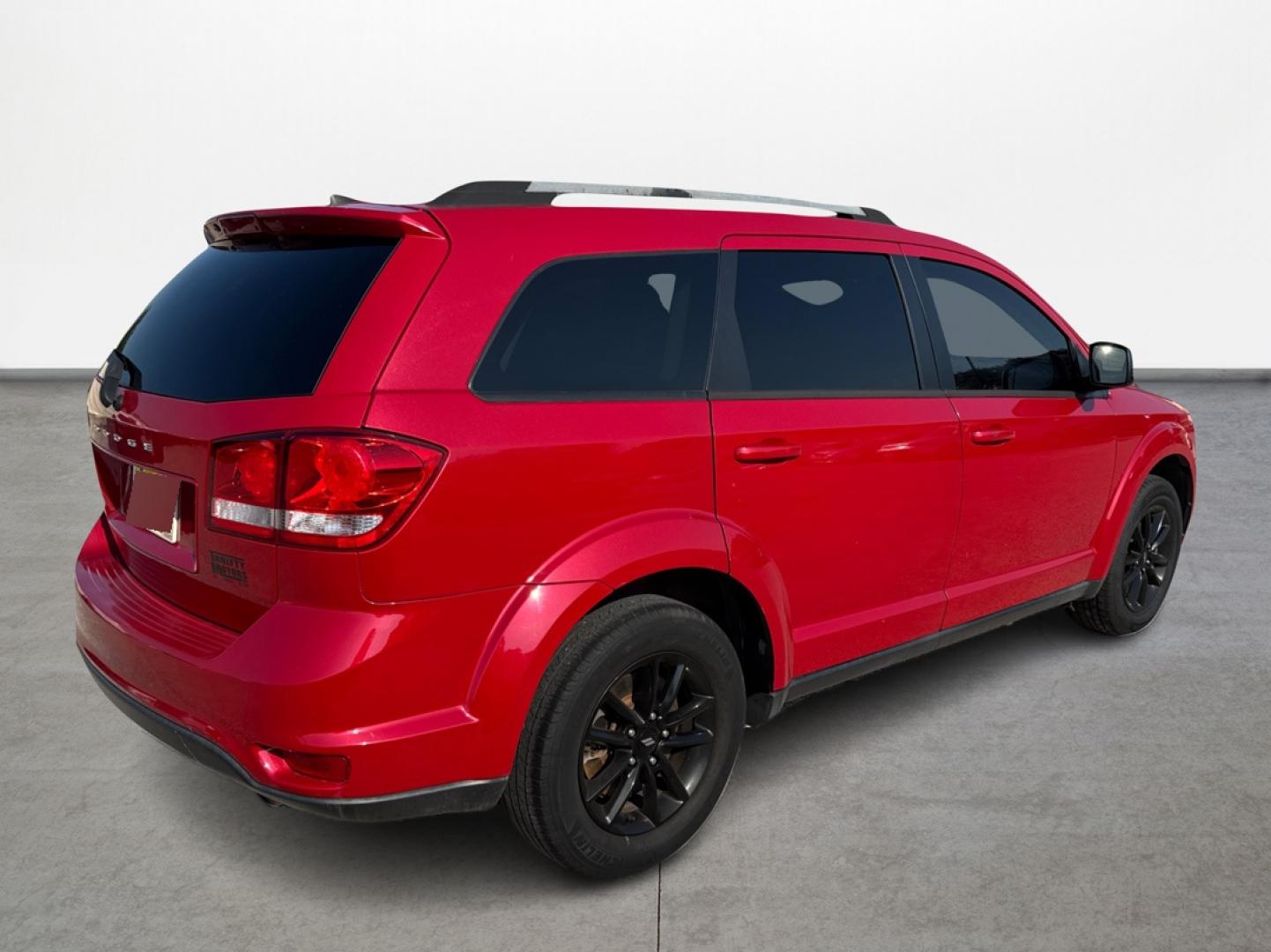 2019 Dodge Journey SE (3C4PDCBB3KT) with an 2.4L L6 DOHC 16V engine, Automatic transmission, located at 16710 Clay Rd., Houston, TX, 77084, (281) 859-7900, 29.834864, -95.656166 - Photo#4