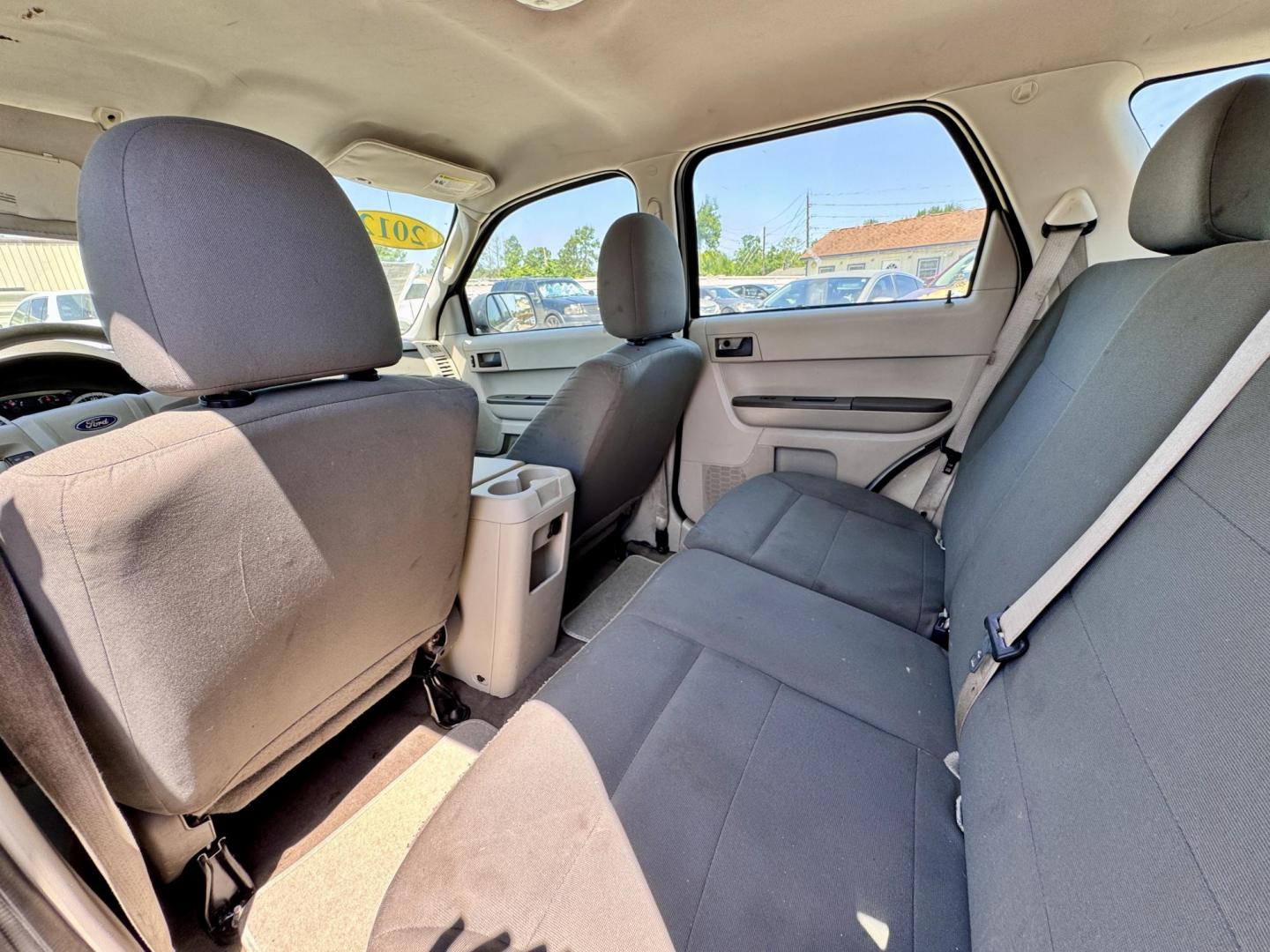 2012 White Ford Escape XLS FWD (1FMCU0C78CK) with an 2.5L L4 DOHC 16V engine, Automatic transmission, located at 16710 Clay Rd., Houston, TX, 77084, (281) 859-7900, 29.834864, -95.656166 - Photo#9