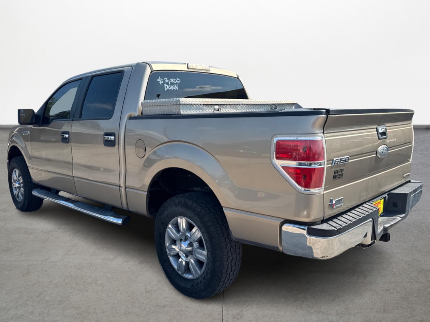 2011 Beige /gray Ford F-150 FX2 SuperCrew 5.5-ft. Bed 2WD (1FTFW1CF6BF) with an 5.0L V8 engine, Automatic transmission, located at 16710 Clay Rd., Houston, TX, 77084, (281) 859-7900, 29.834864, -95.656166 - Photo#6