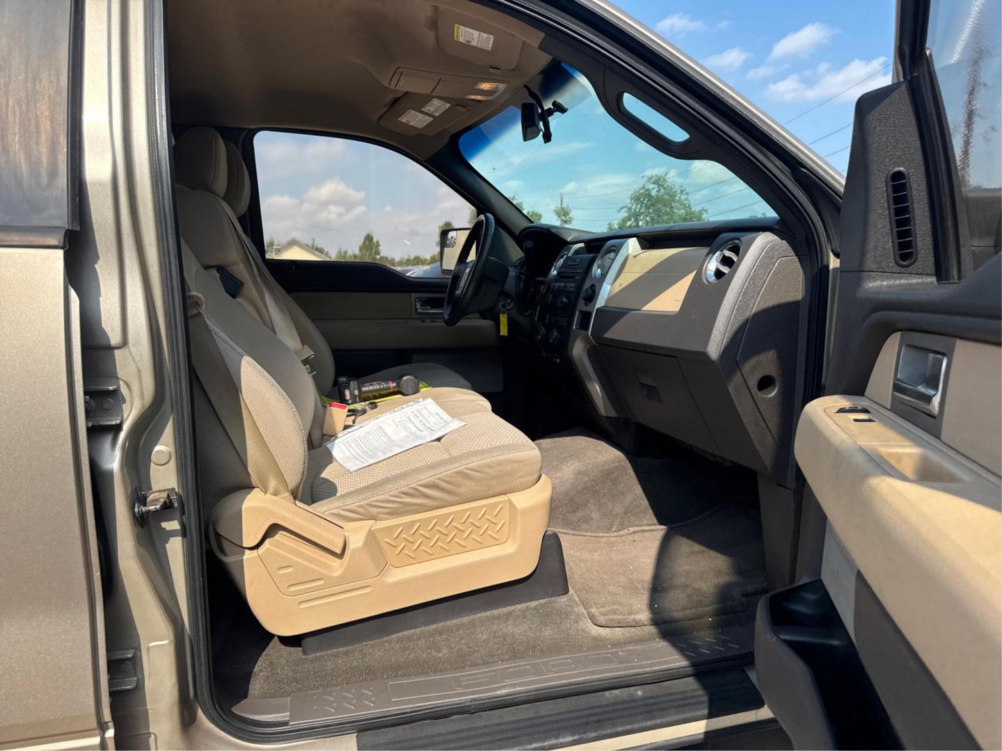 2013 Green /Gray Ford F-150 Platinum SuperCrew 6.5-ft. Bed 2WD (1FTFW1CT4DK) with an 3.5L V6 TURBO engine, 6-Speed Automatic transmission, located at 16710 Clay Rd., Houston, TX, 77084, (281) 859-7900, 29.834864, -95.656166 - Photo#9