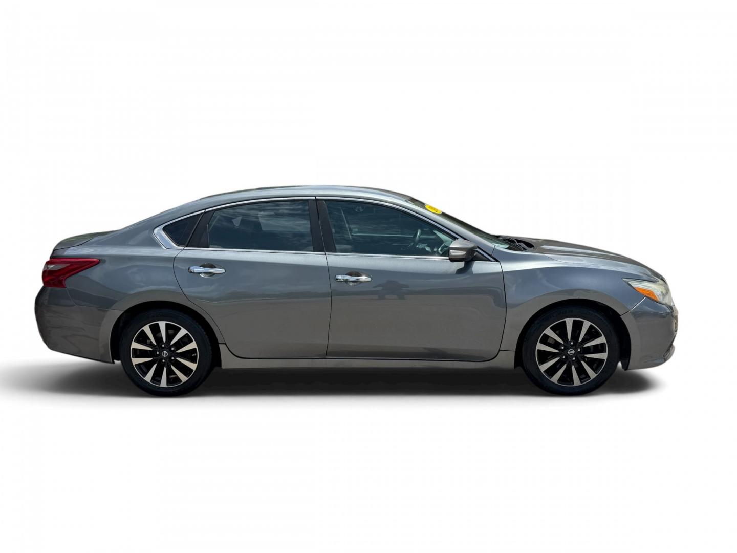 2018 Black /Gray Nissan Altima 2.5 (1N4AL3AP1JC) with an 2.5L L4 DOHC 16V engine, Automatic transmission, located at 16710 Clay Rd., Houston, TX, 77084, (281) 859-7900, 29.834864, -95.656166- Photo#3
