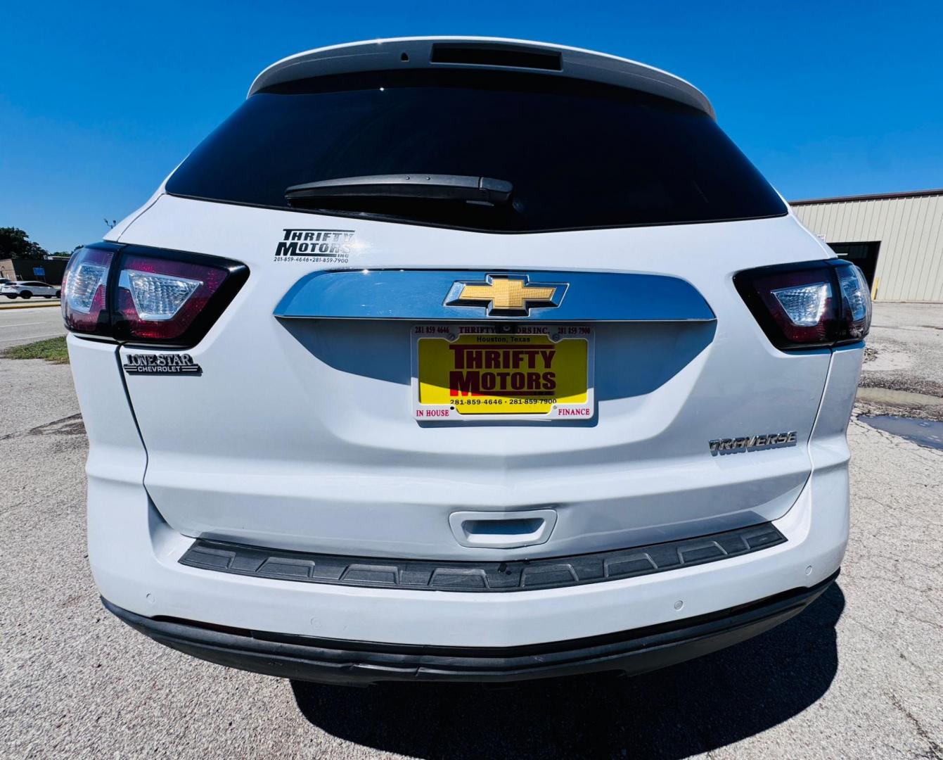 2017 Chevrolet Traverse 1LT FWD (1GNKRGKD9HJ) with an 3.6L V6 DOHC 24V engine, 6A transmission, located at 16710 Clay Rd., Houston, TX, 77084, (281) 859-7900, 29.834864, -95.656166 - Photo#3