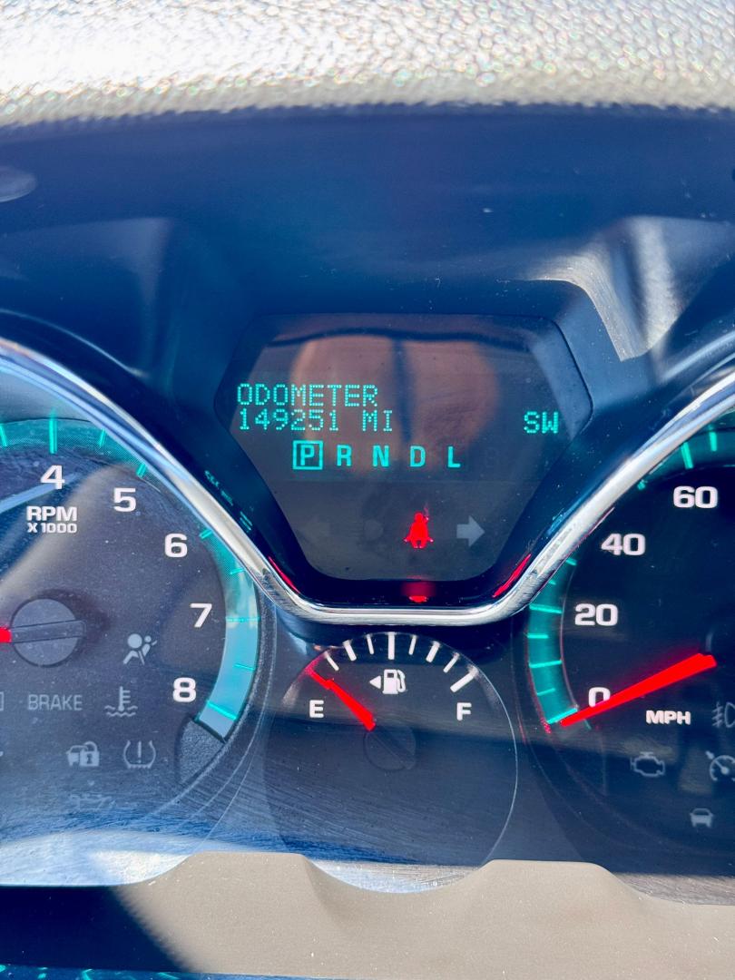 2017 Chevrolet Traverse 1LT FWD (1GNKRGKD9HJ) with an 3.6L V6 DOHC 24V engine, 6A transmission, located at 16710 Clay Rd., Houston, TX, 77084, (281) 859-7900, 29.834864, -95.656166 - Photo#12