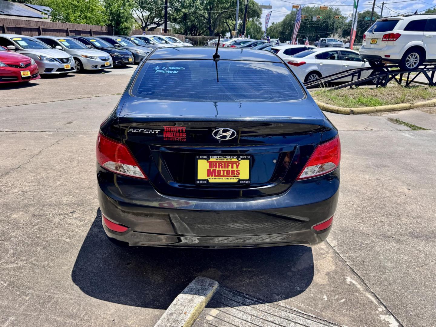 2016 Black /Gray Hyundai Accent SE 4-Door 6A (KMHCT4AE9GU) with an 1.6L L4 DOHC 16V engine, 6A transmission, located at 16710 Clay Rd., Houston, TX, 77084, (281) 859-7900, 29.834864, -95.656166 - Photo#3