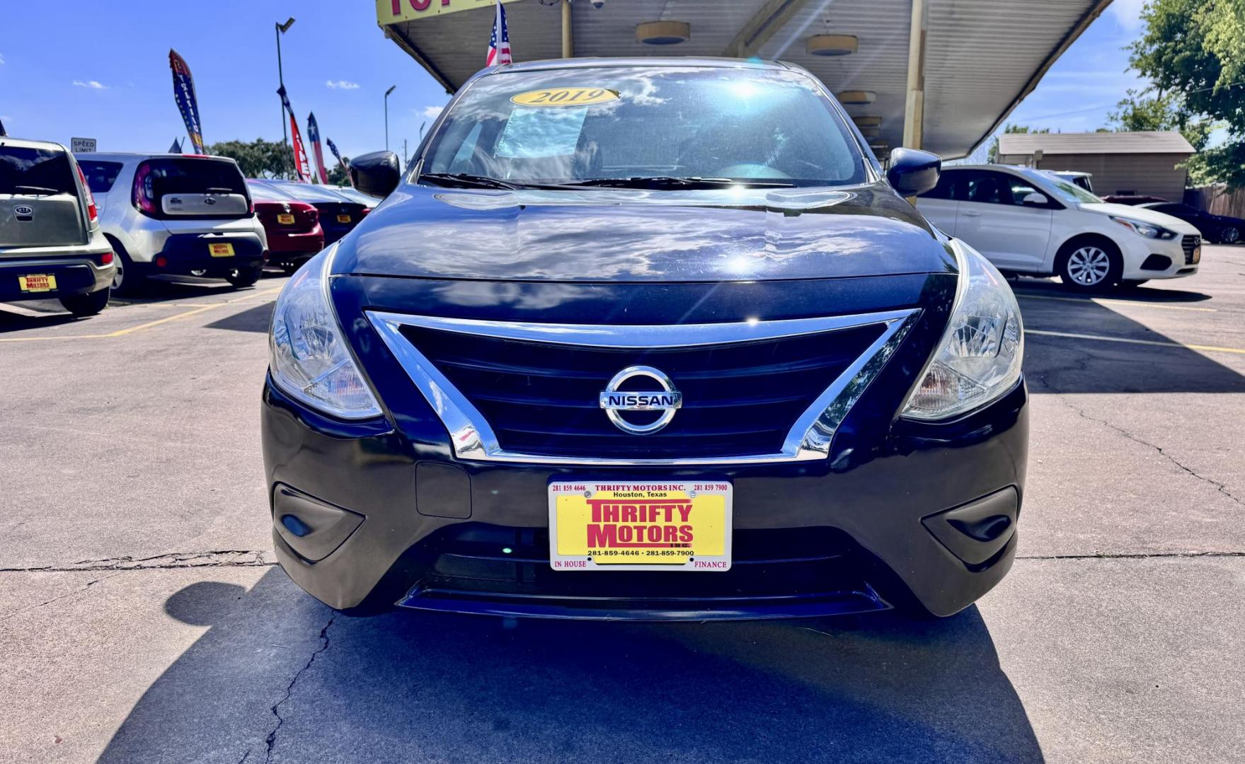 2019 Black /Black Nissan Versa 1.6 SV Sedan (3N1CN7AP5KL) with an 1.6L L4 DOHC 16V engine, CVT transmission, located at 16710 Clay Rd., Houston, TX, 77084, (281) 859-7900, 29.834864, -95.656166 - Photo#7