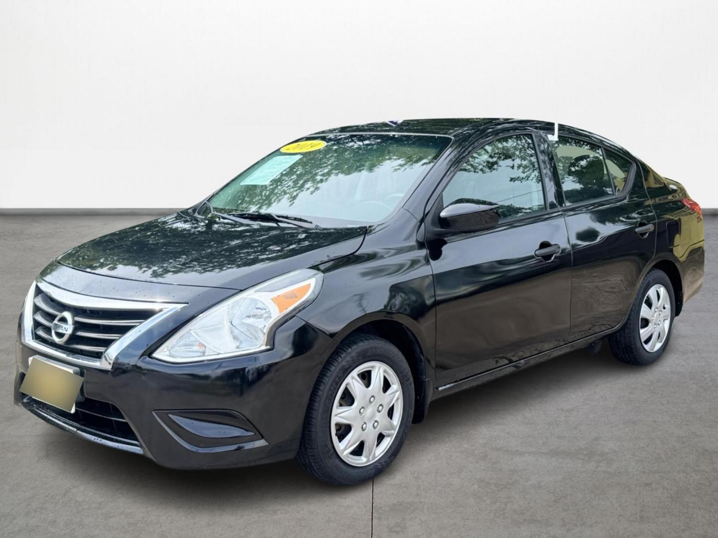 2019 Black /Black Nissan Versa 1.6 SV Sedan (3N1CN7AP5KL) with an 1.6L L4 DOHC 16V engine, CVT transmission, located at 16710 Clay Rd., Houston, TX, 77084, (281) 859-7900, 29.834864, -95.656166 - Photo#0